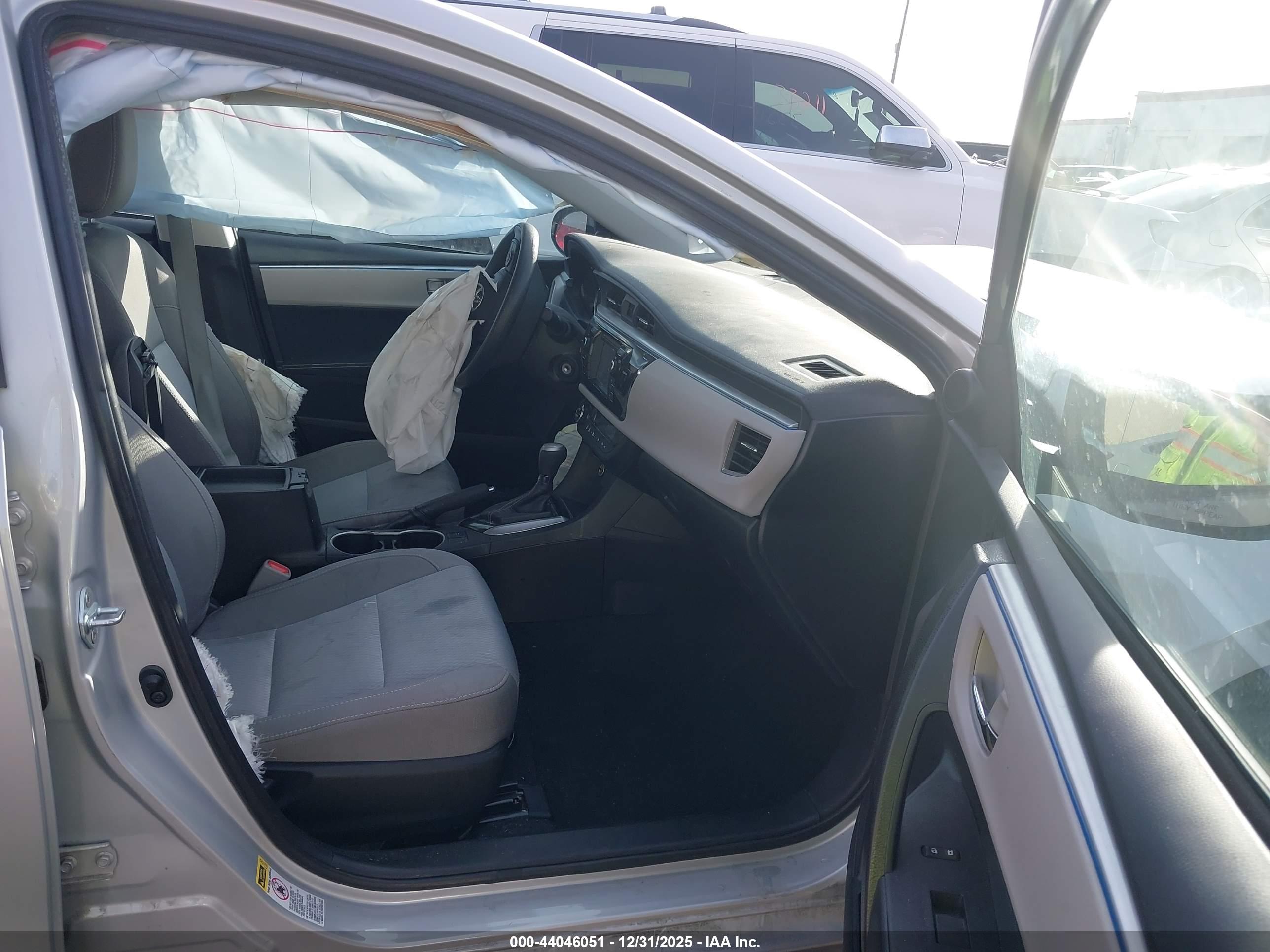 TOYOTA COROLLA image 5