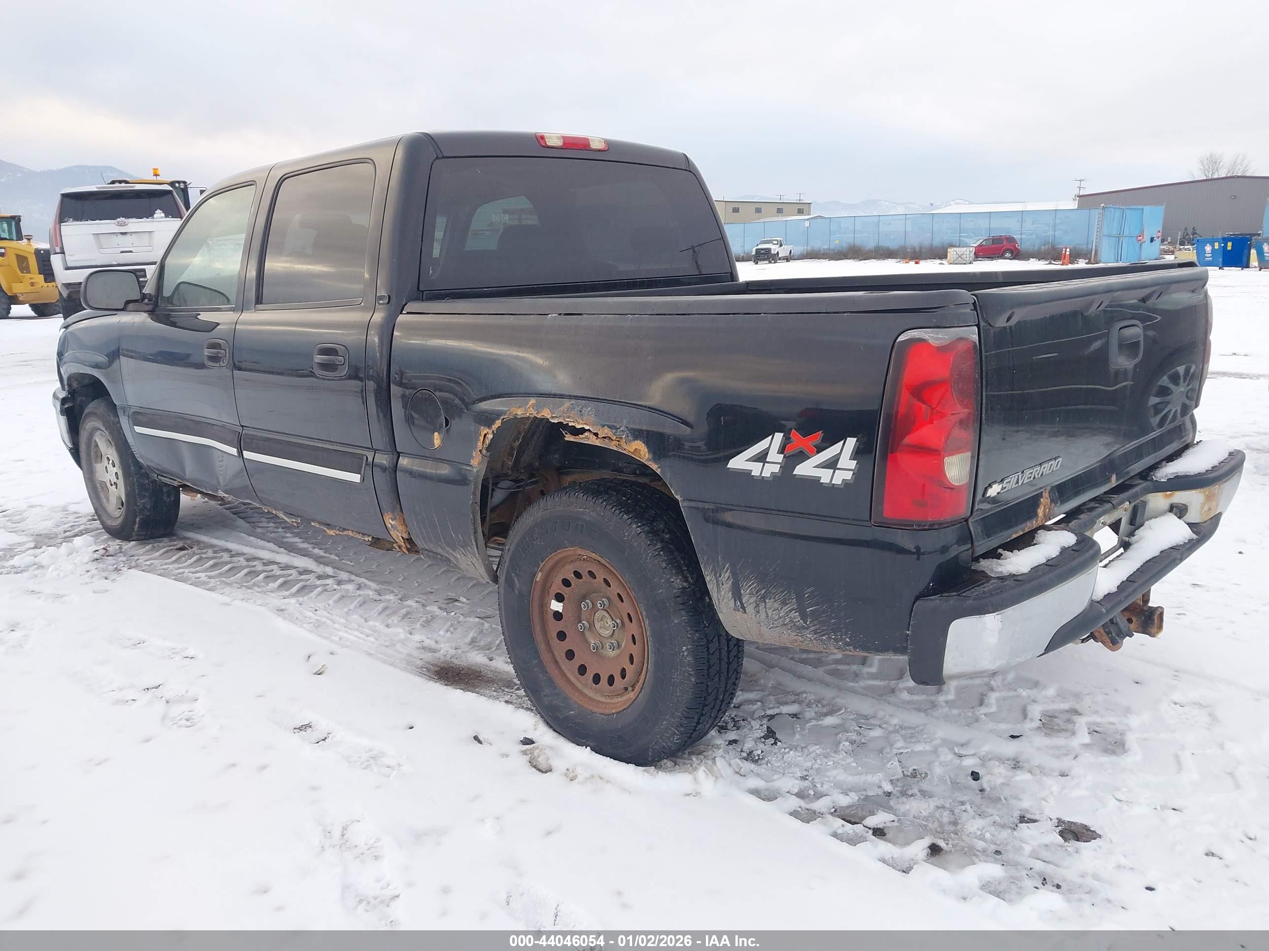CHEVROLET SILVERADO image 3