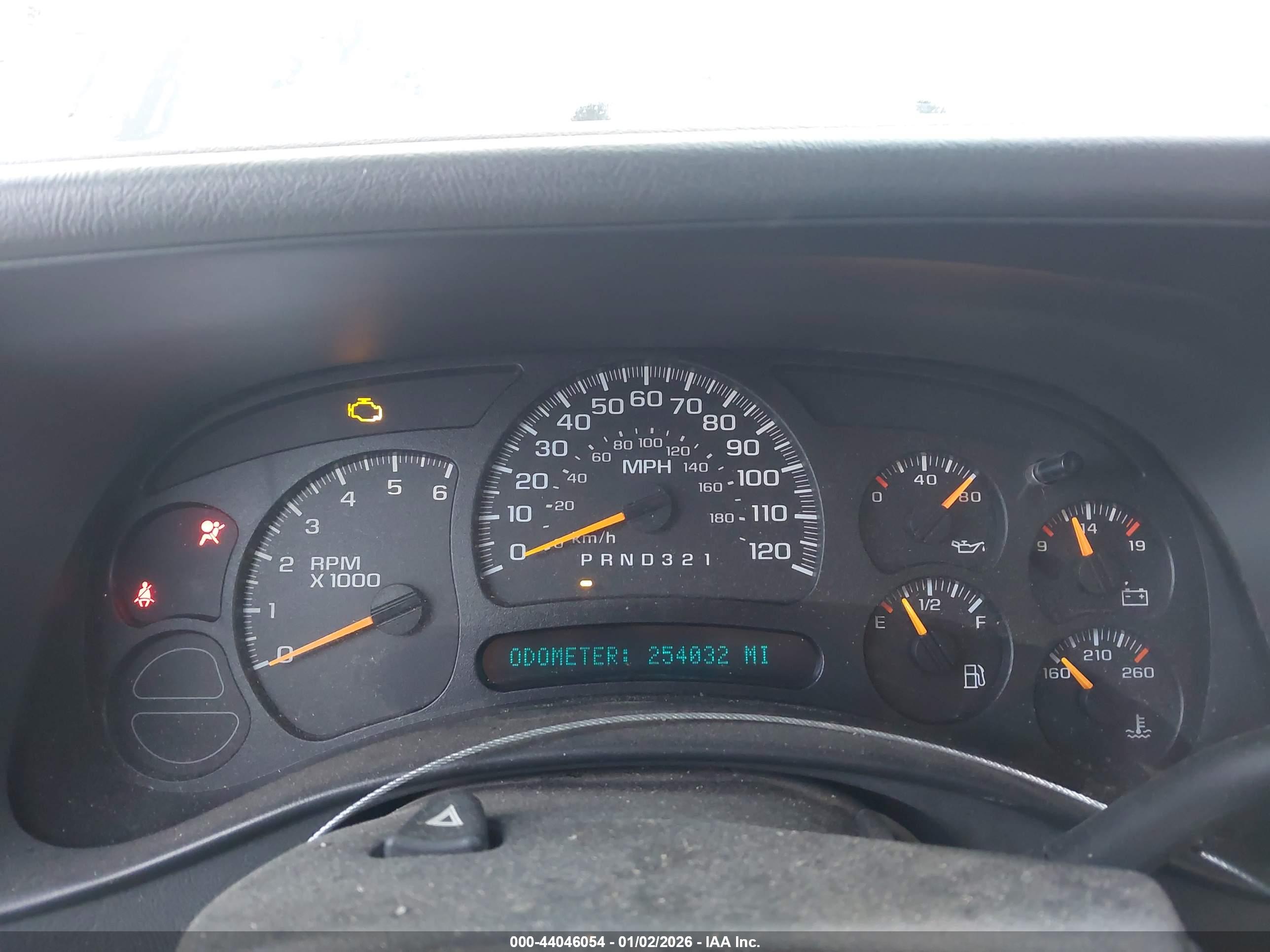 CHEVROLET SILVERADO image 7