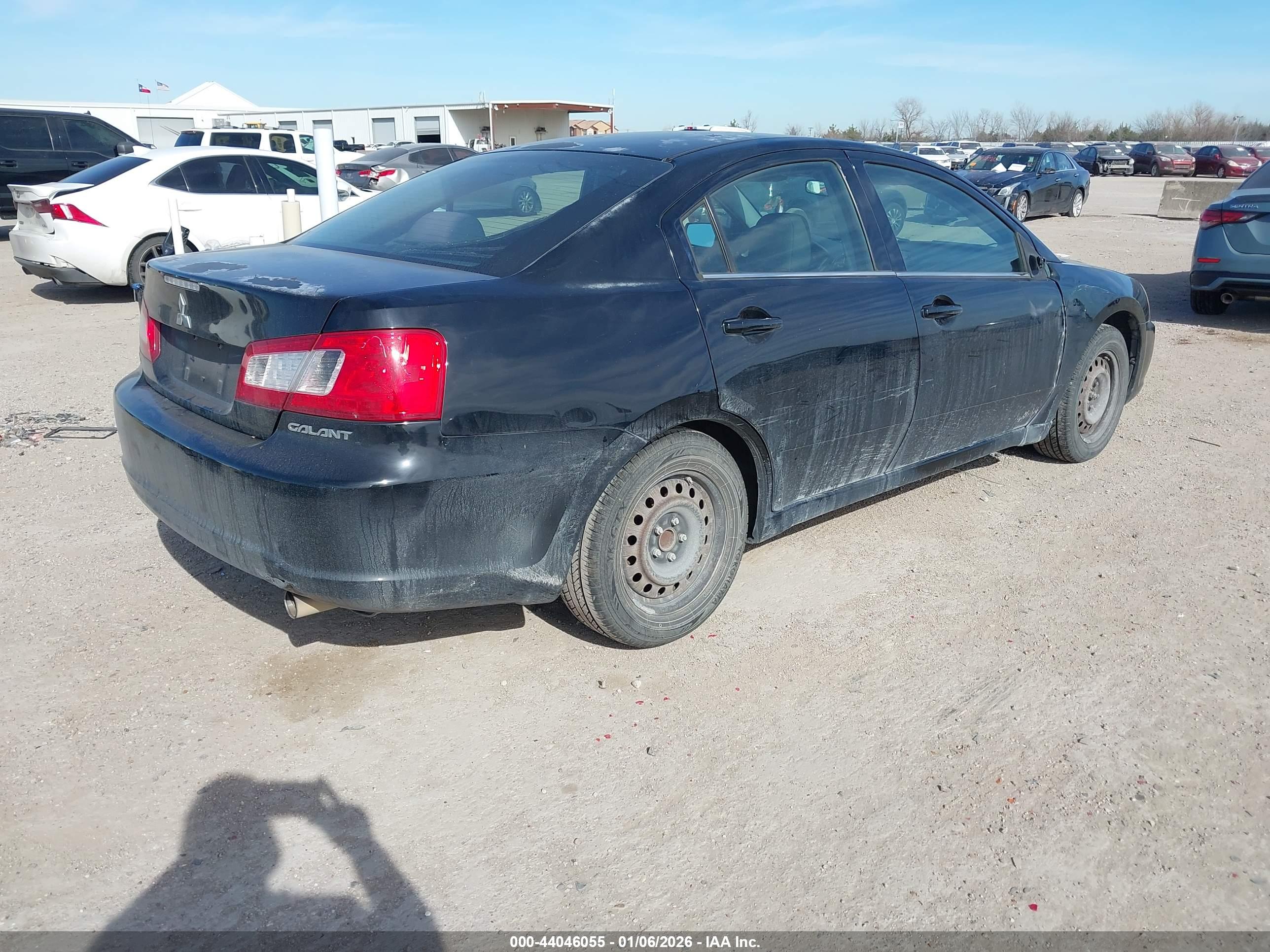 MITSUBISHI GALANT image 4