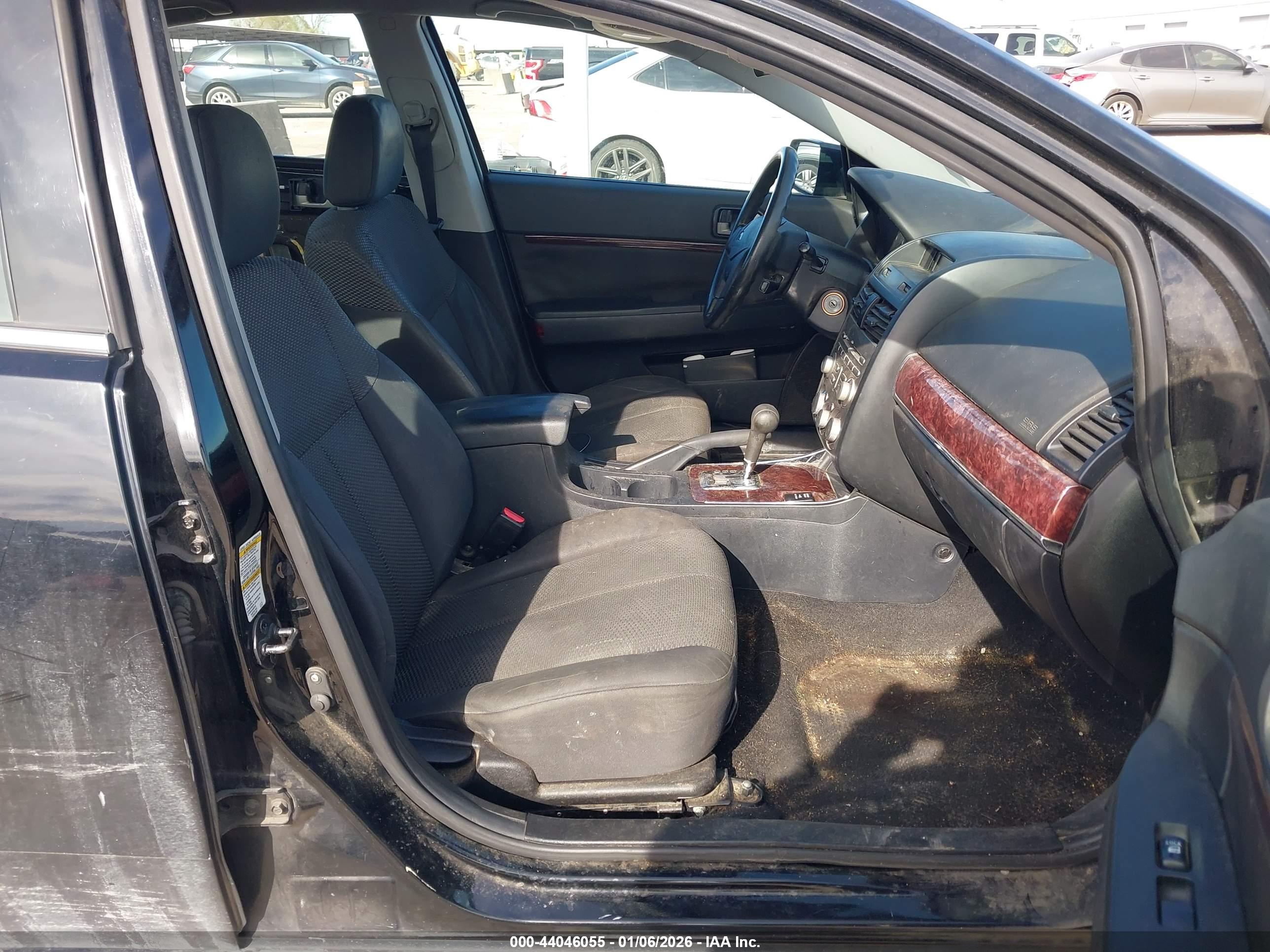 MITSUBISHI GALANT image 5