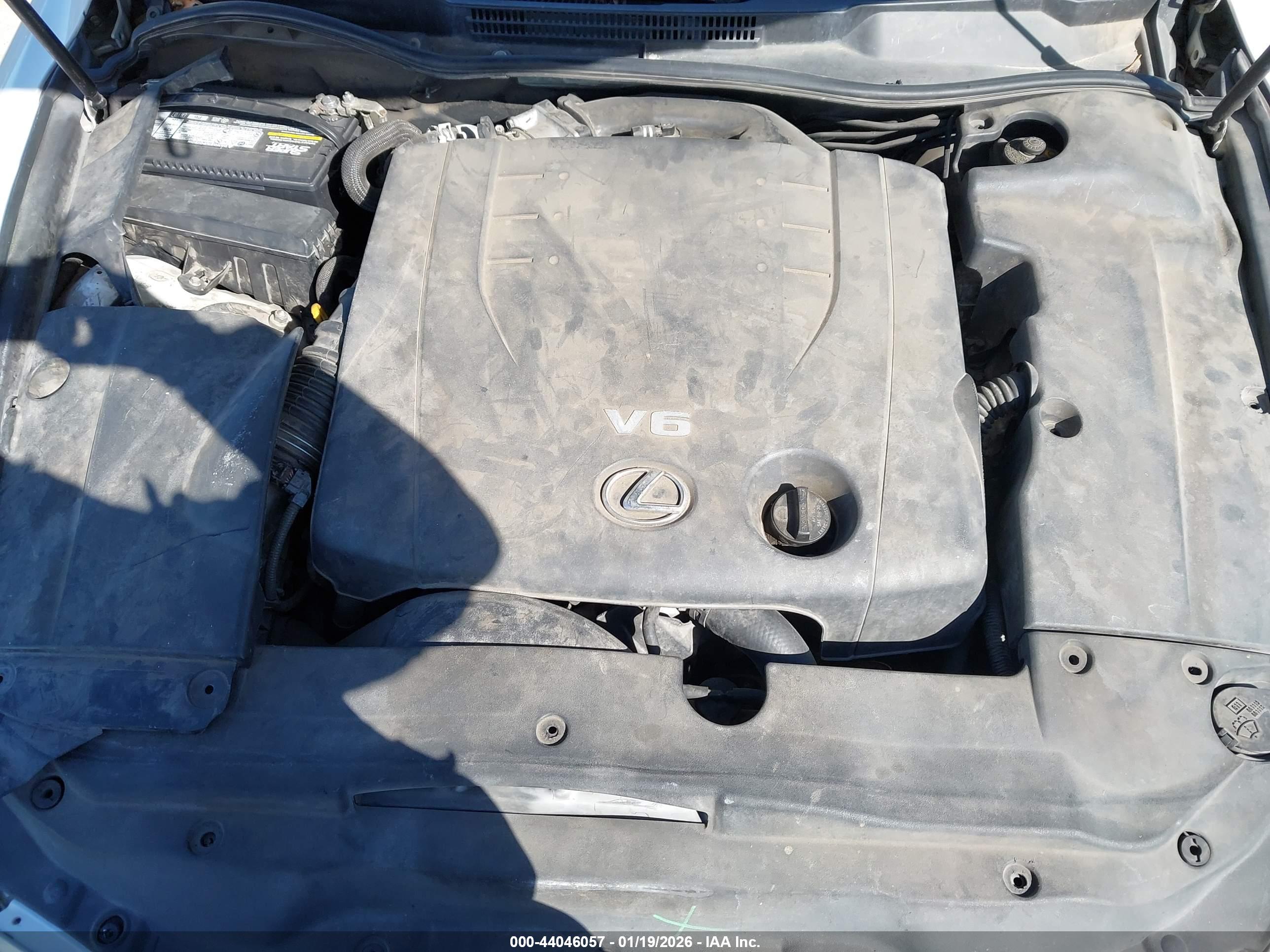 LEXUS IS image 10