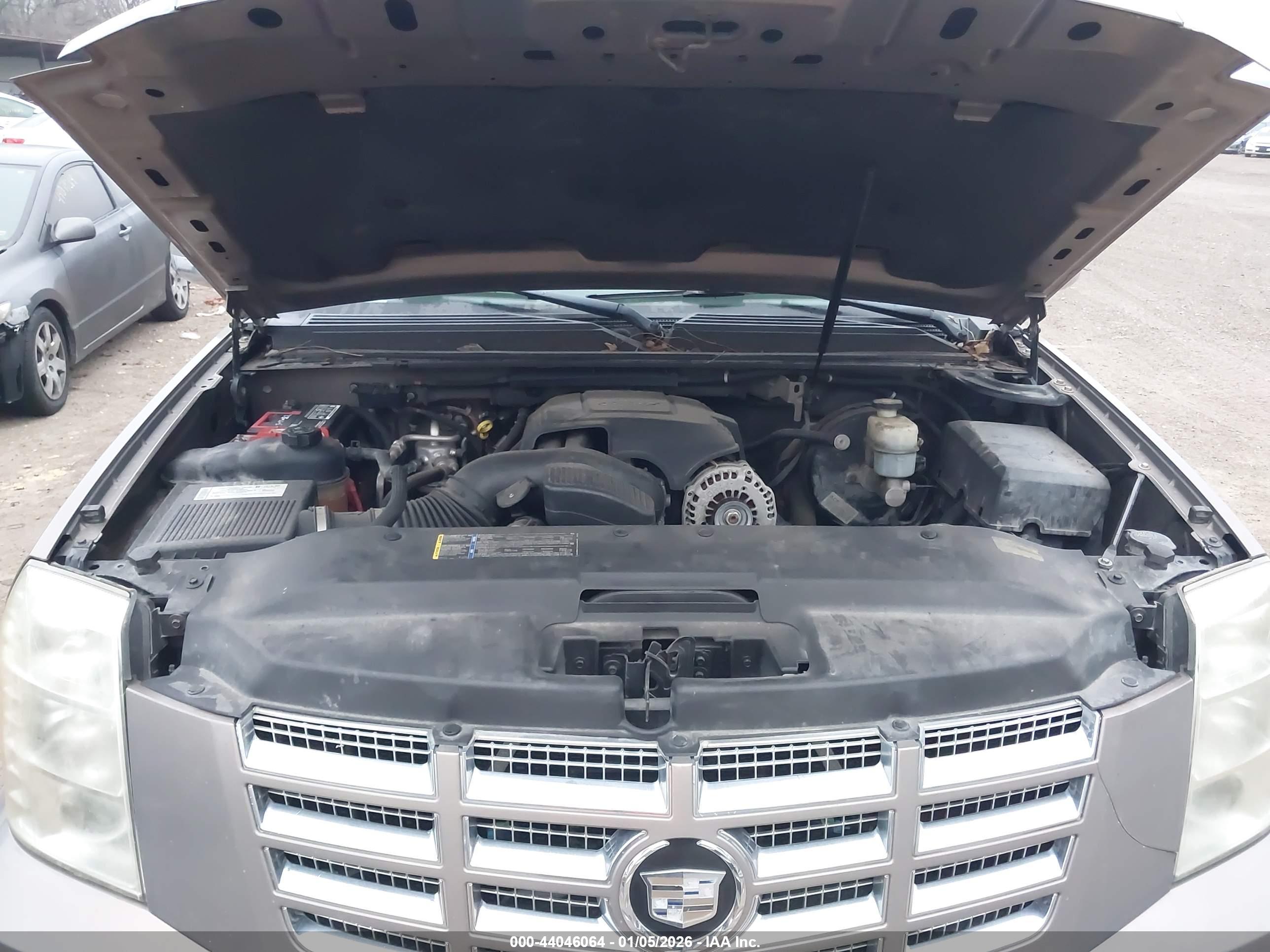 CADILLAC ESCALADE image 10