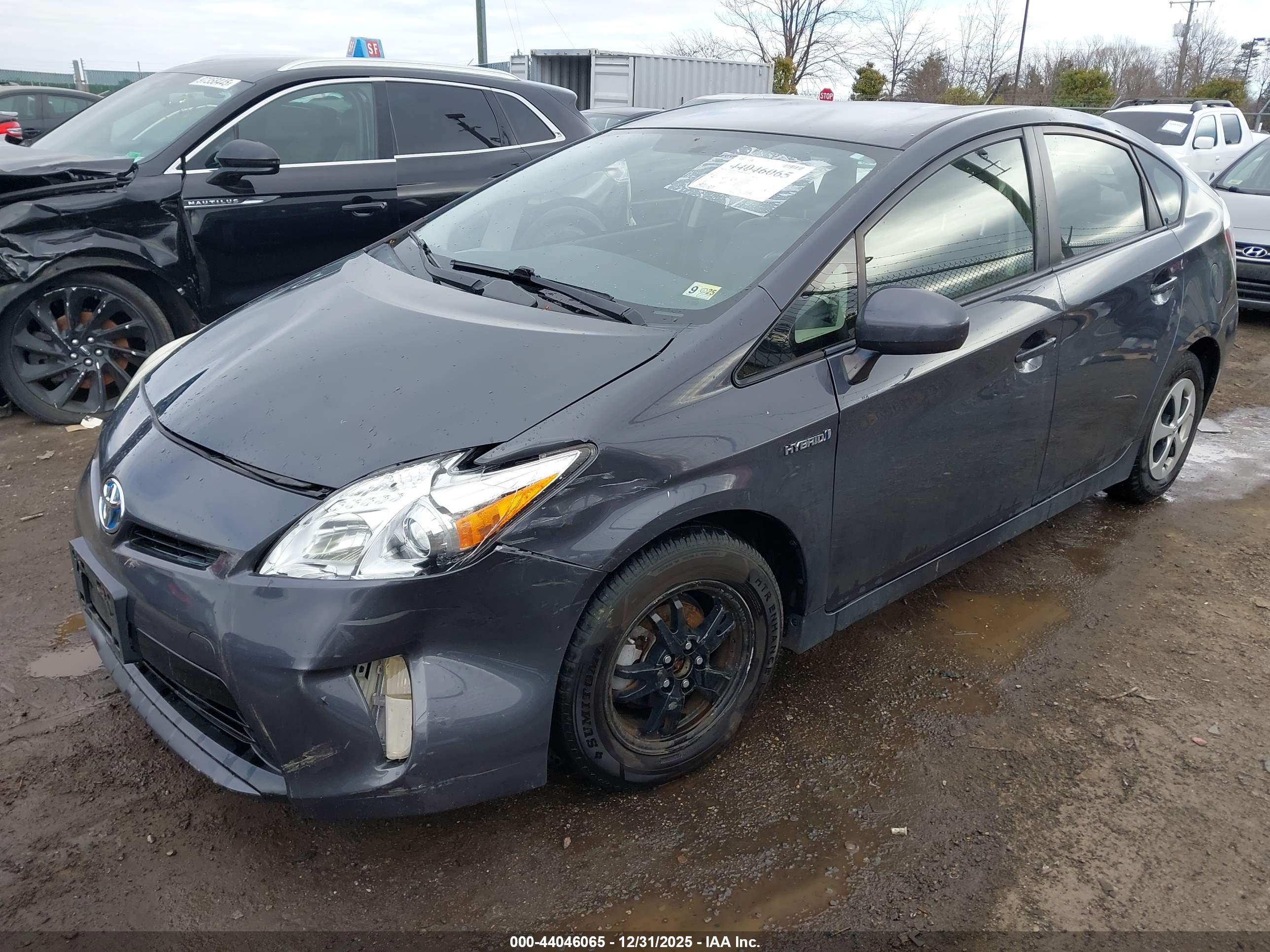 TOYOTA PRIUS image 2