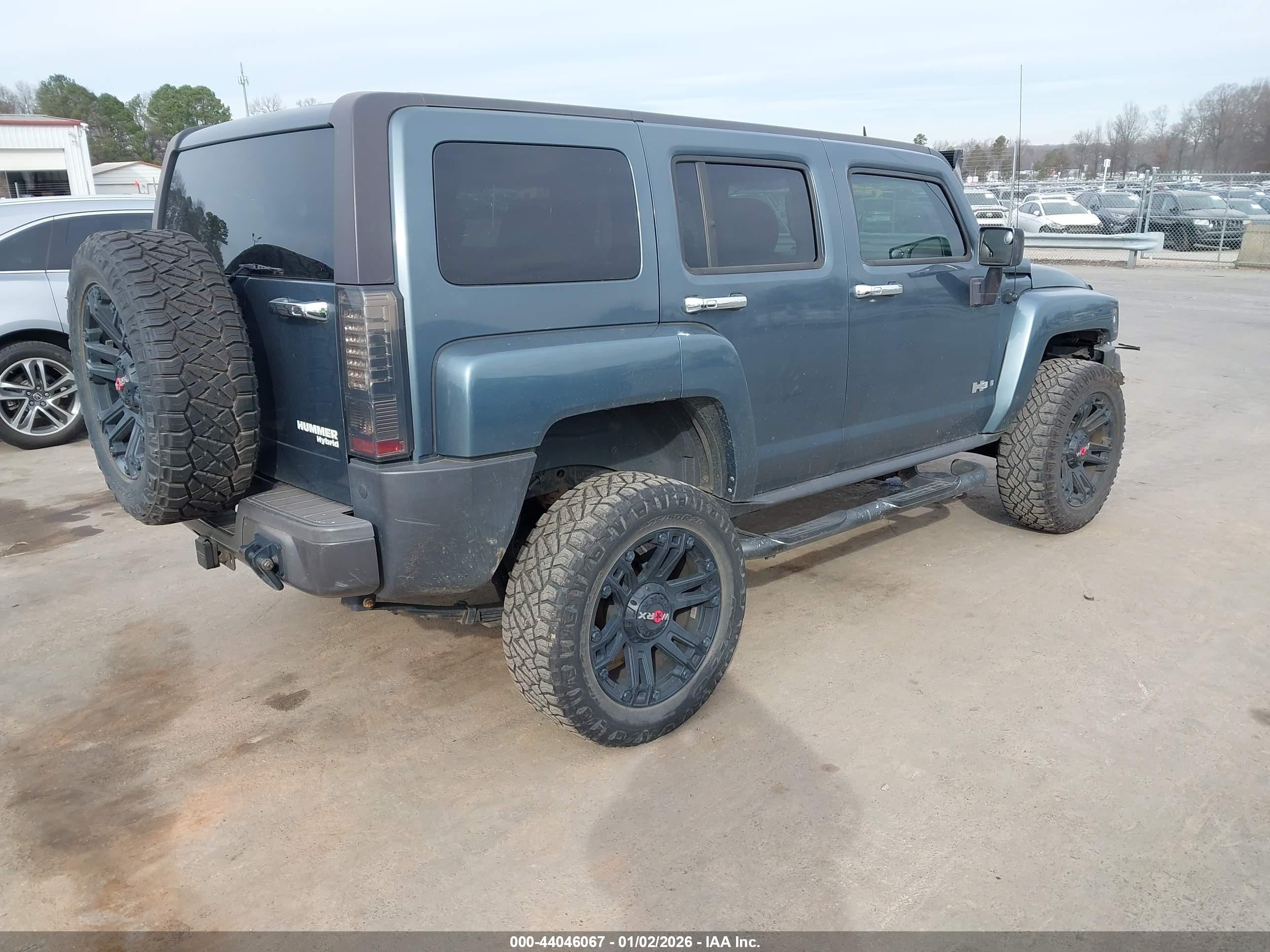 HUMMER H3 image 4