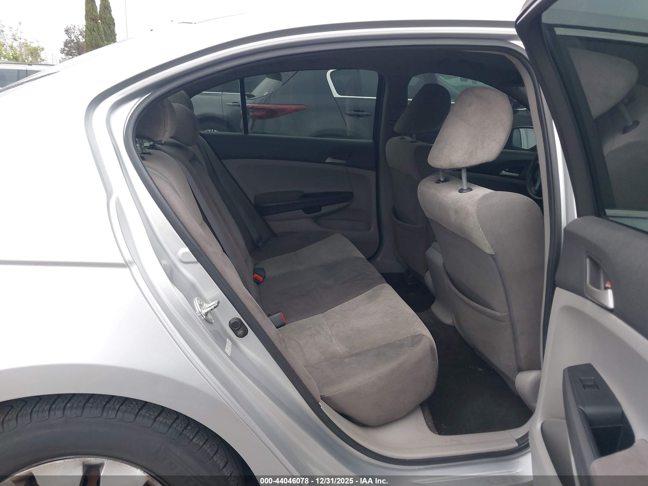 HONDA ACCORD image 8