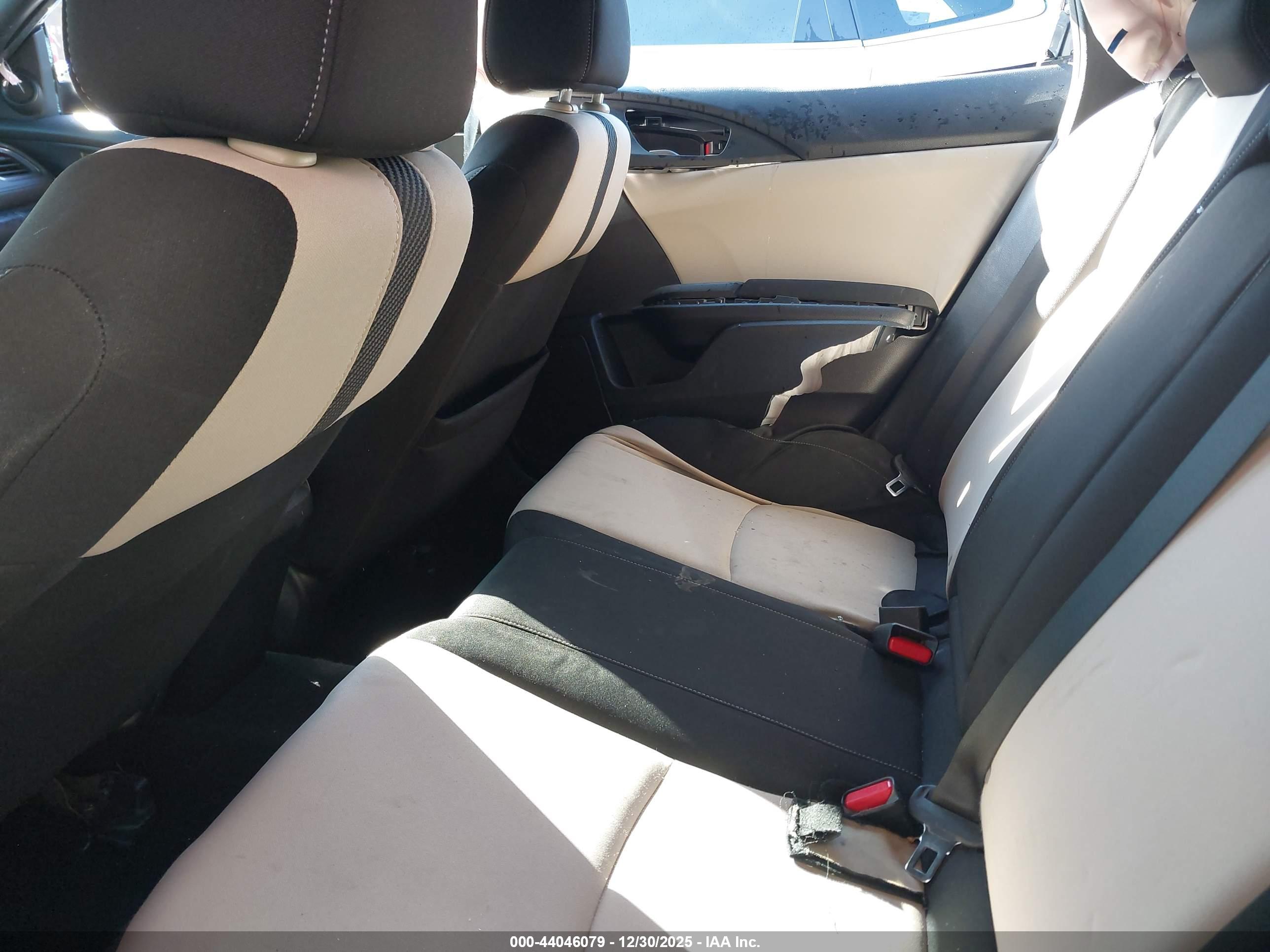 HONDA CIVIC image 8
