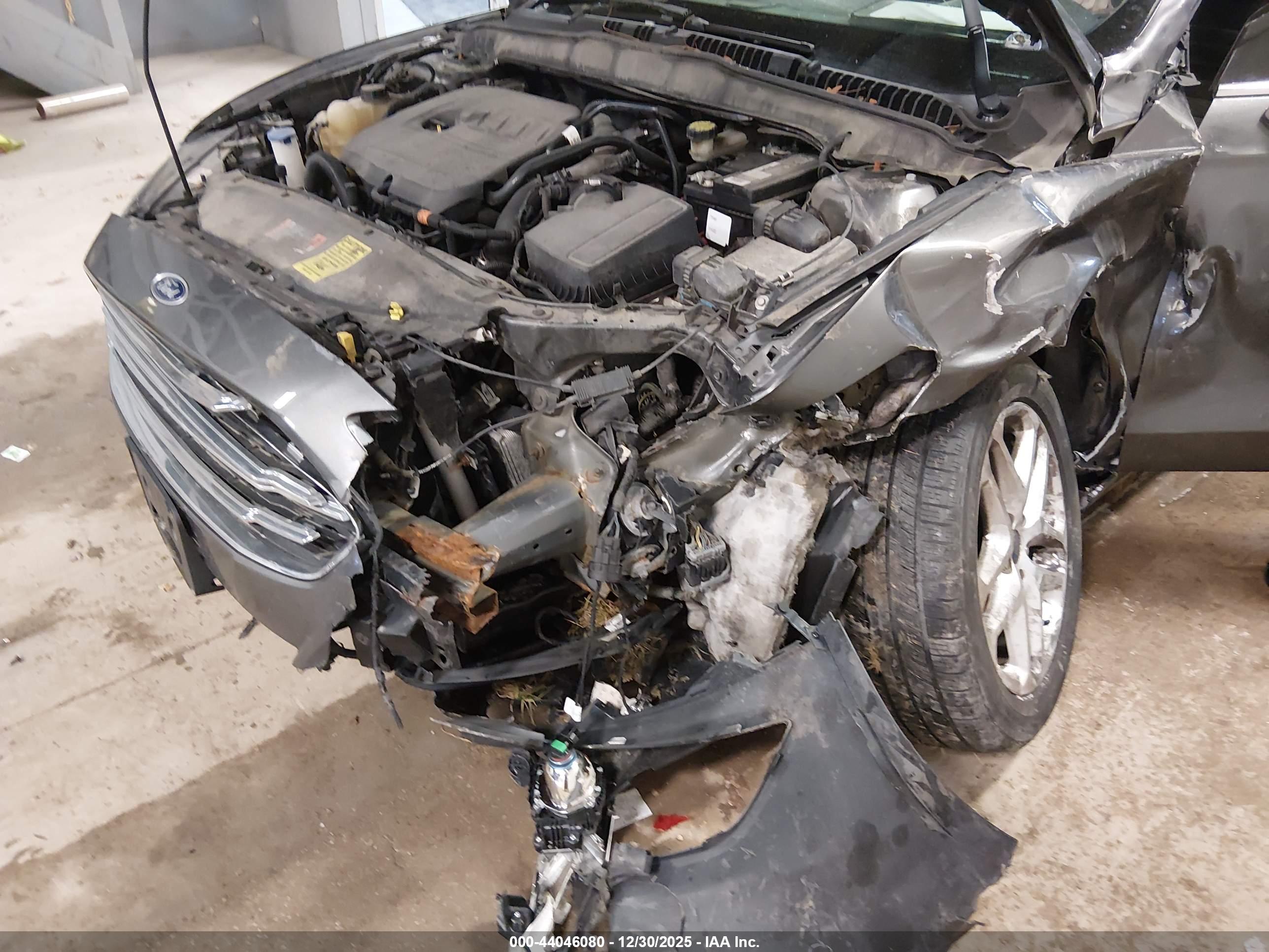 FORD FUSION image 6