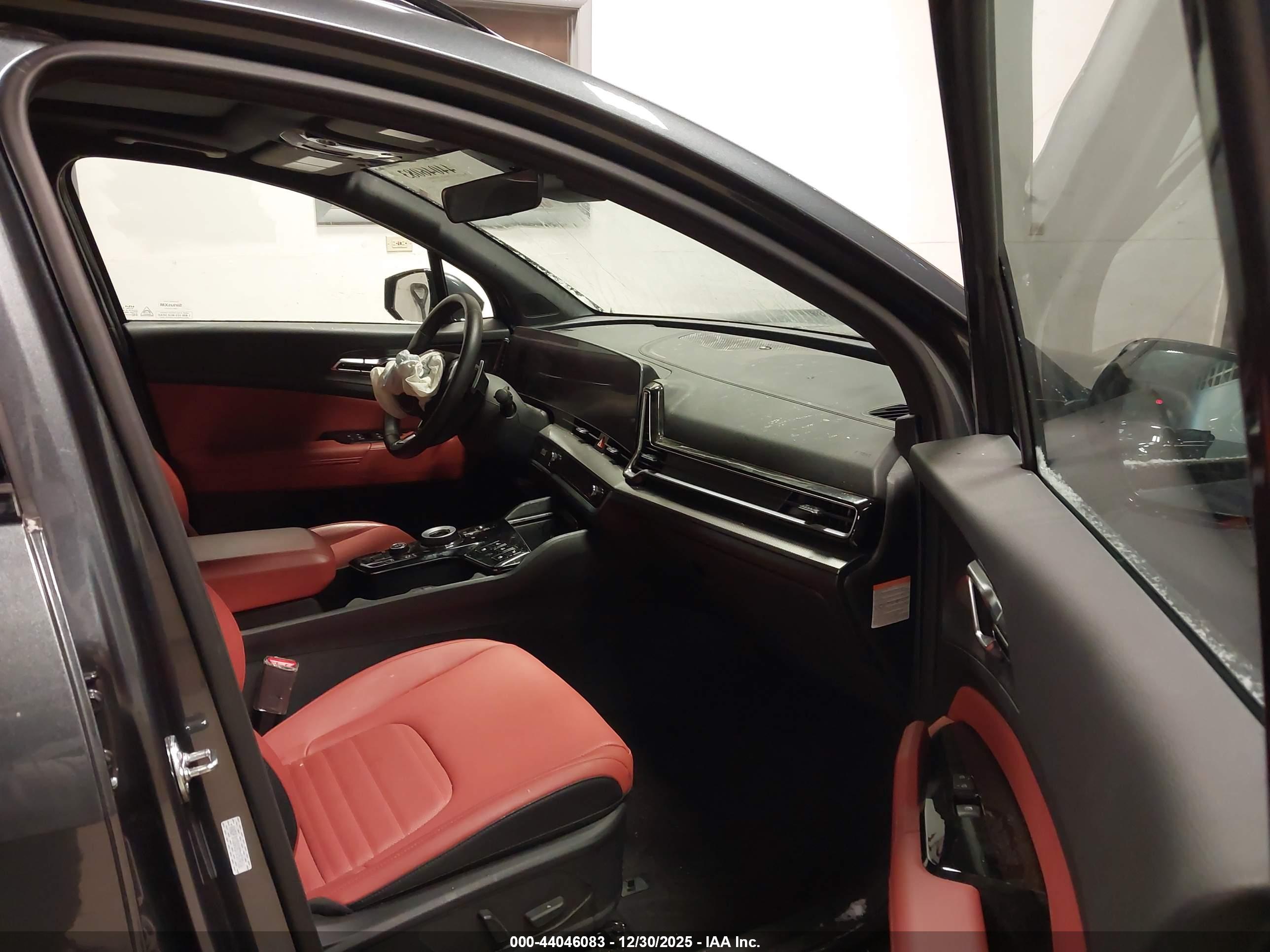 KIA SPORTAGE image 5