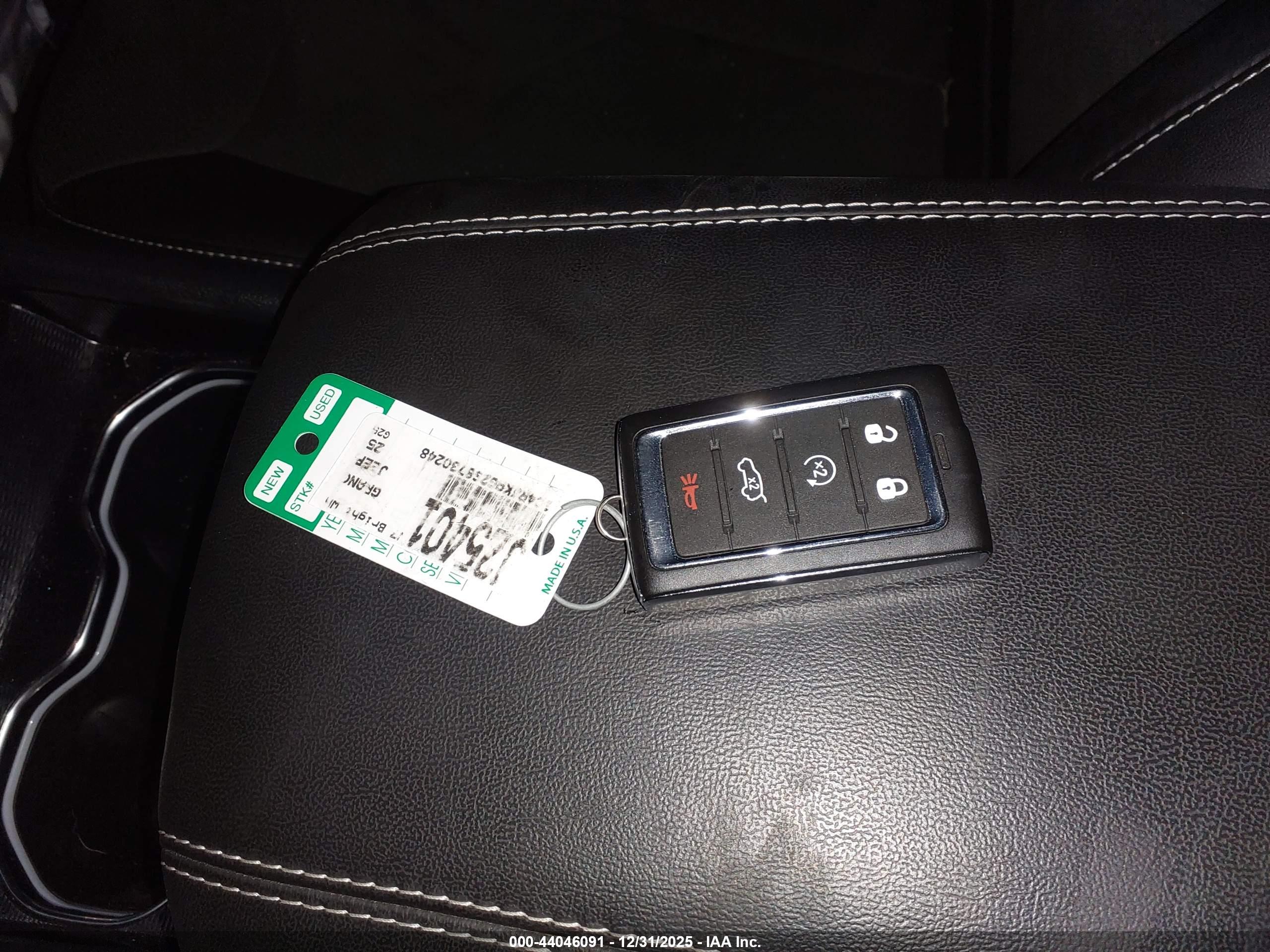 JEEP GRAND image 11