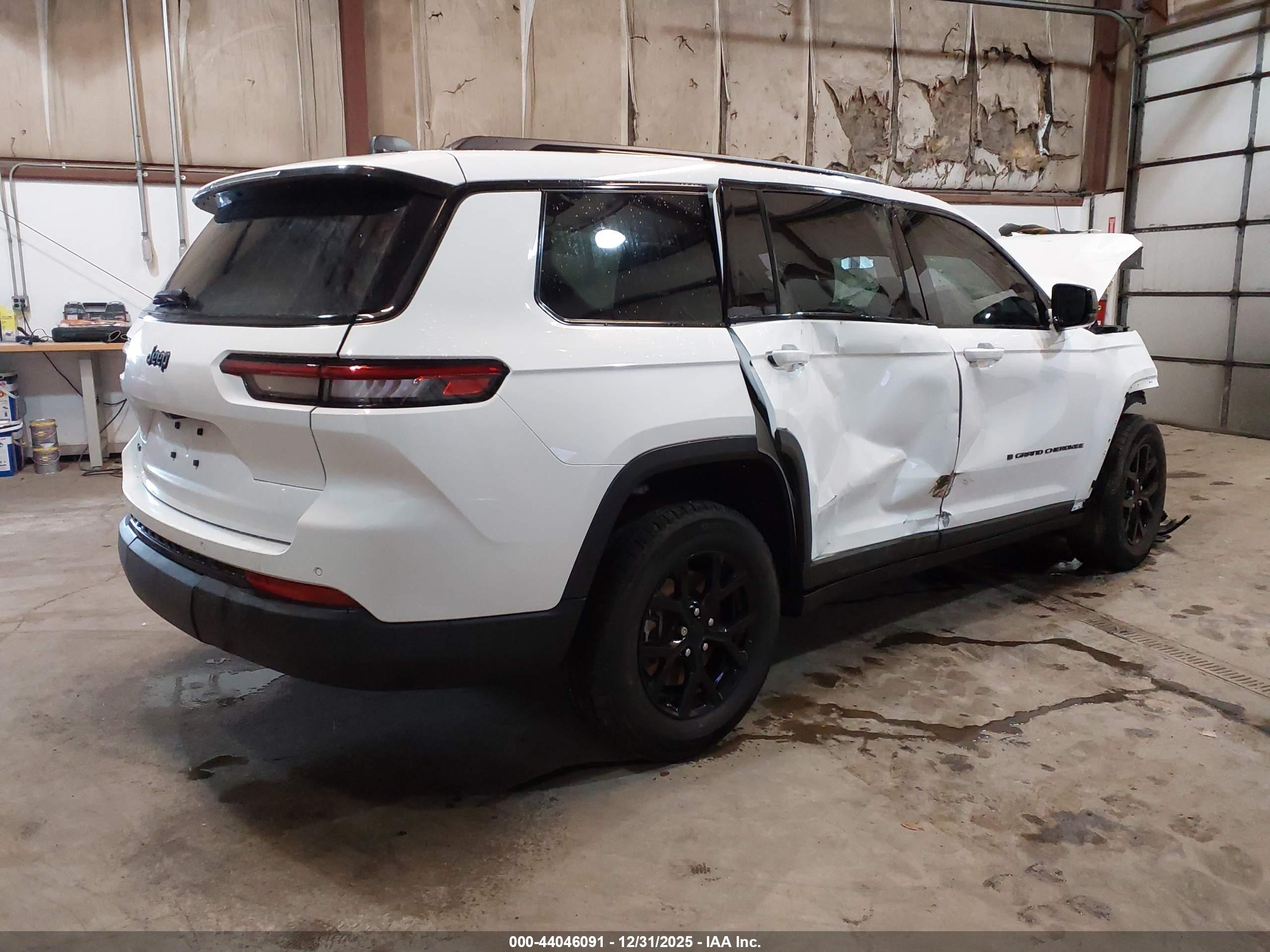 JEEP GRAND image 4