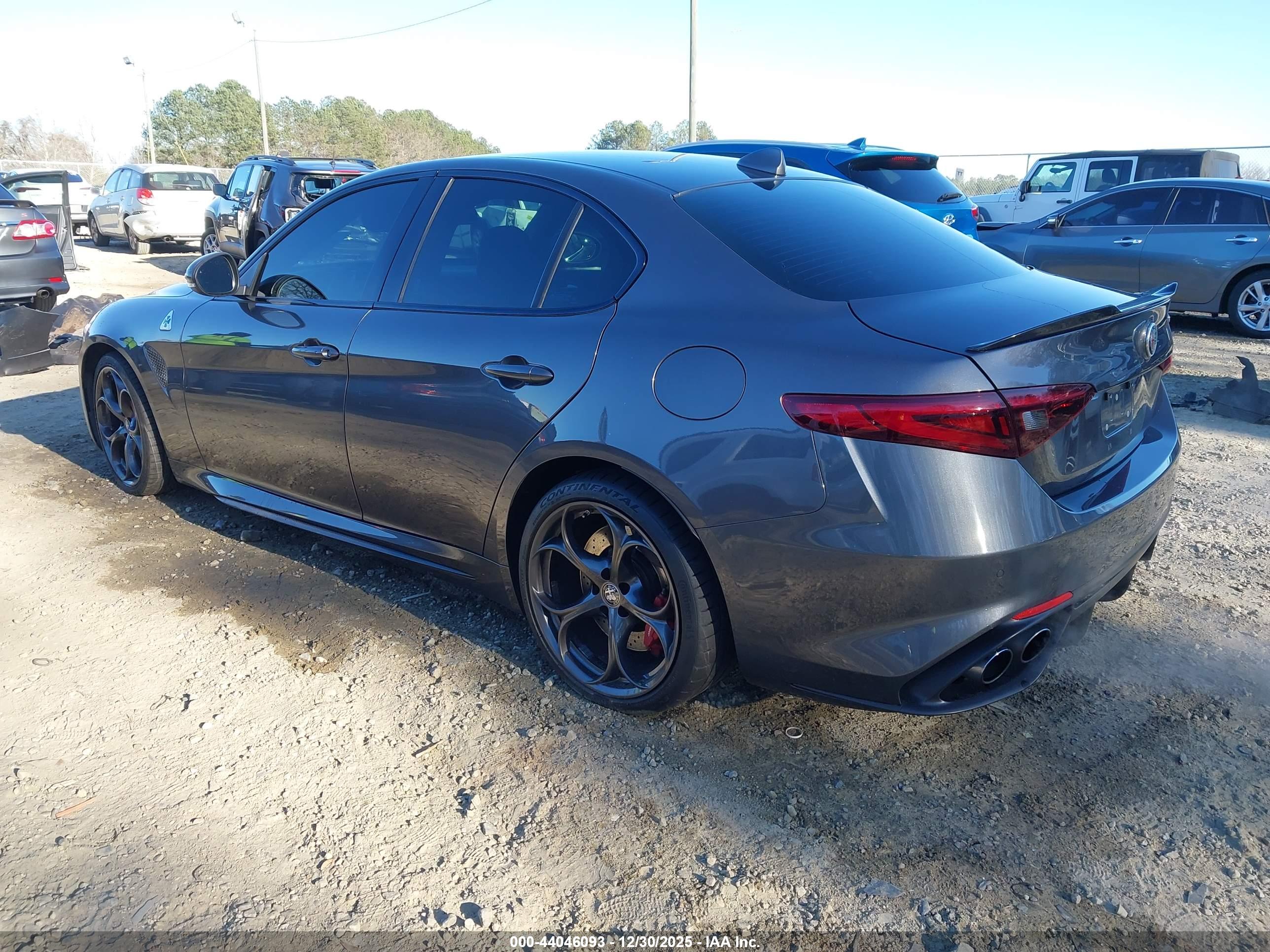 ALFA ROMEO image 3