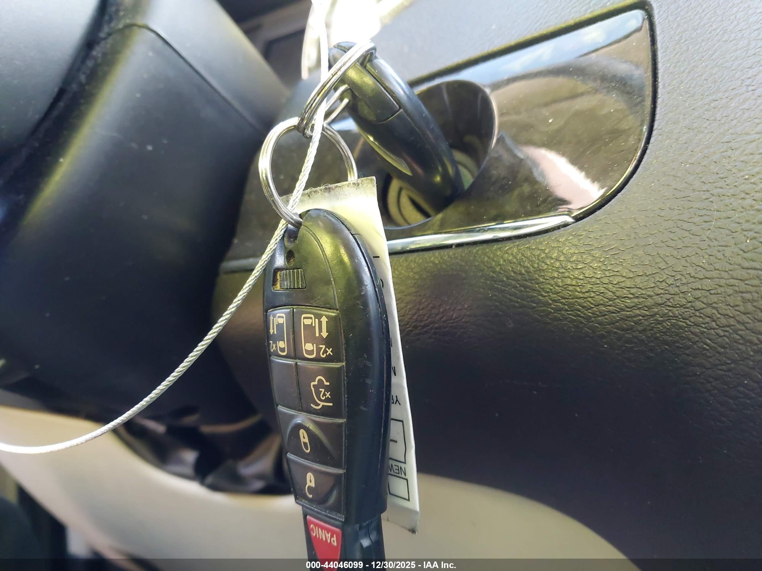 CHRYSLER TOWN image 11