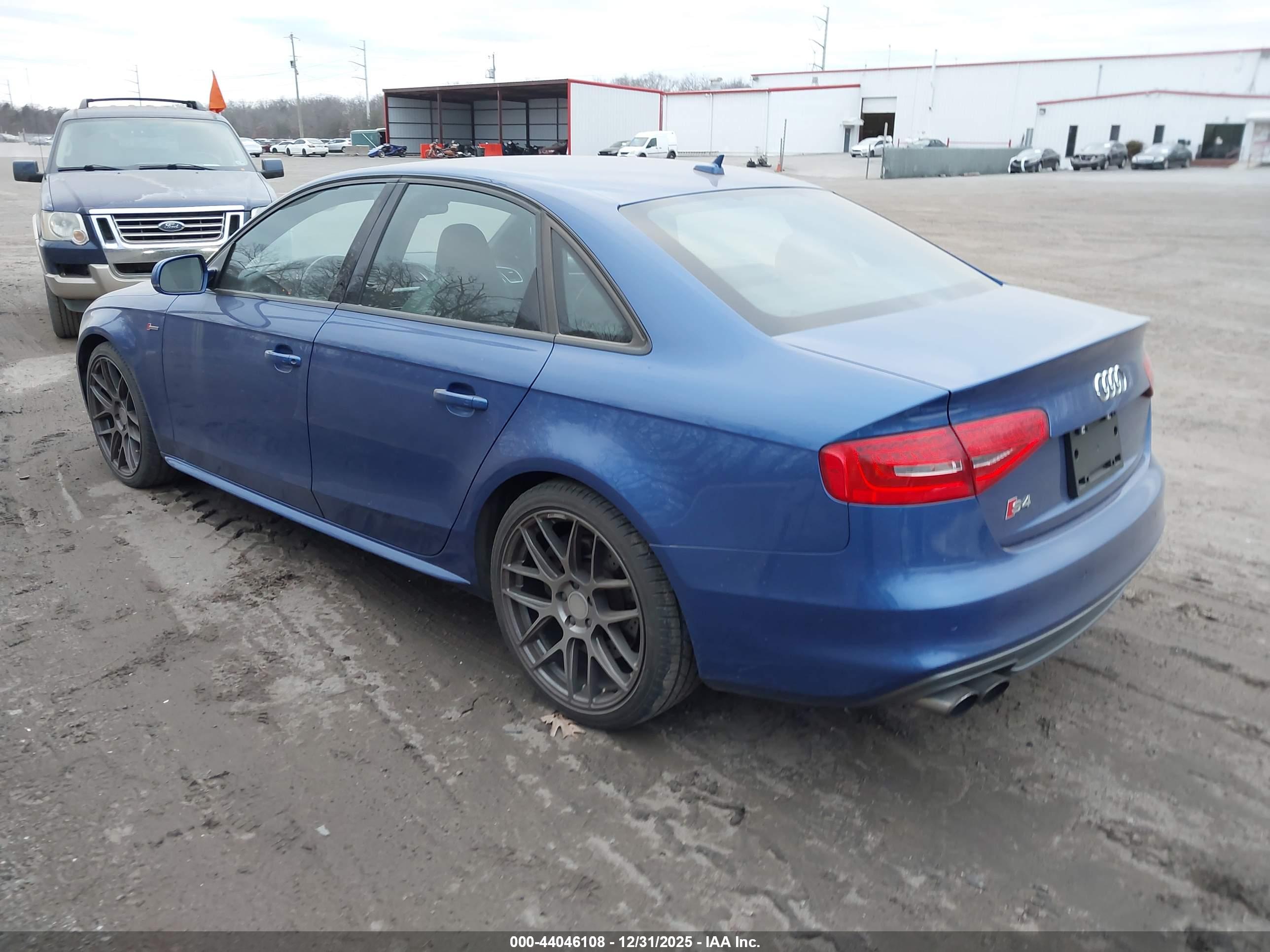 AUDI S4 image 3