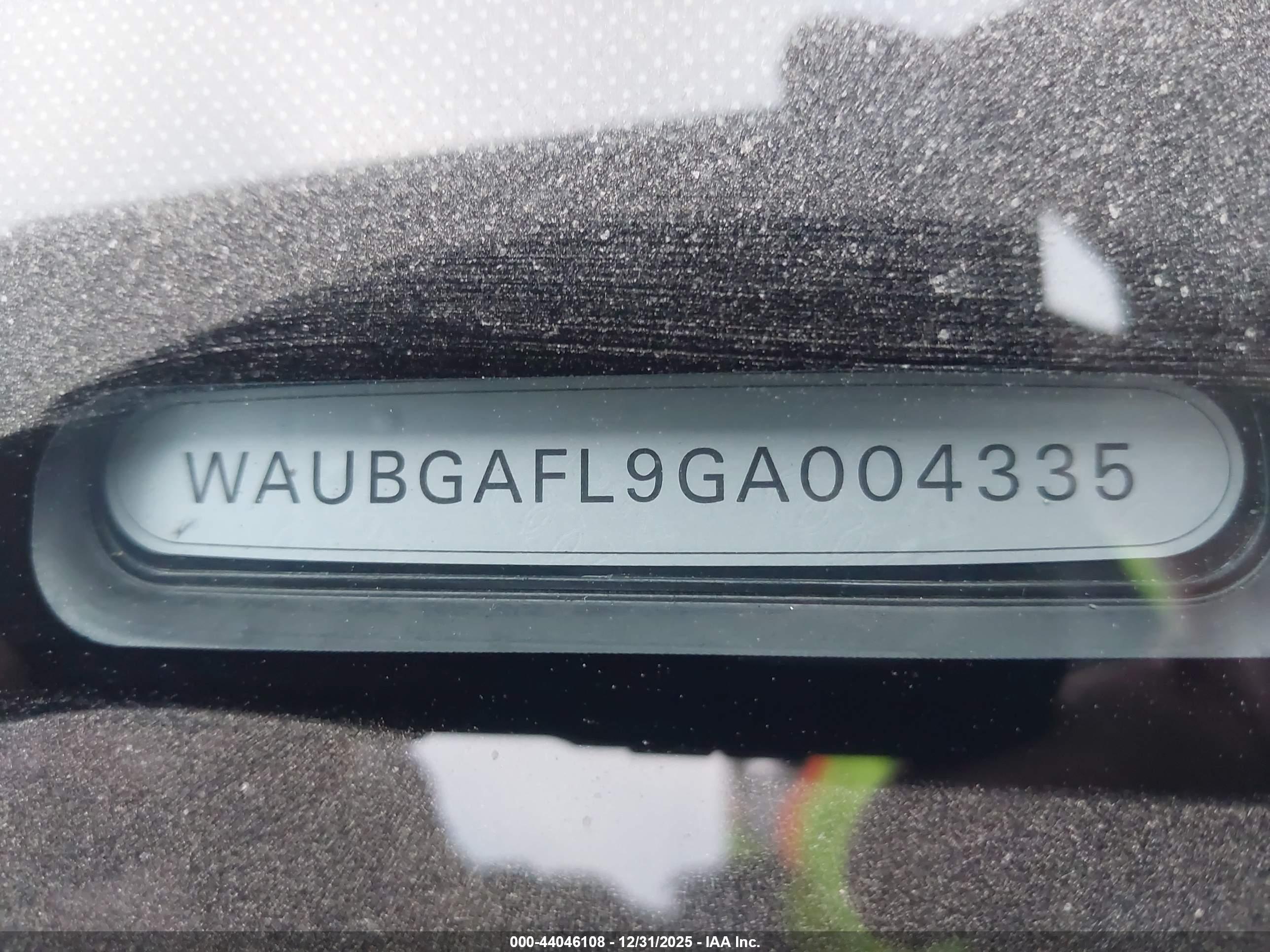 AUDI S4 image 9