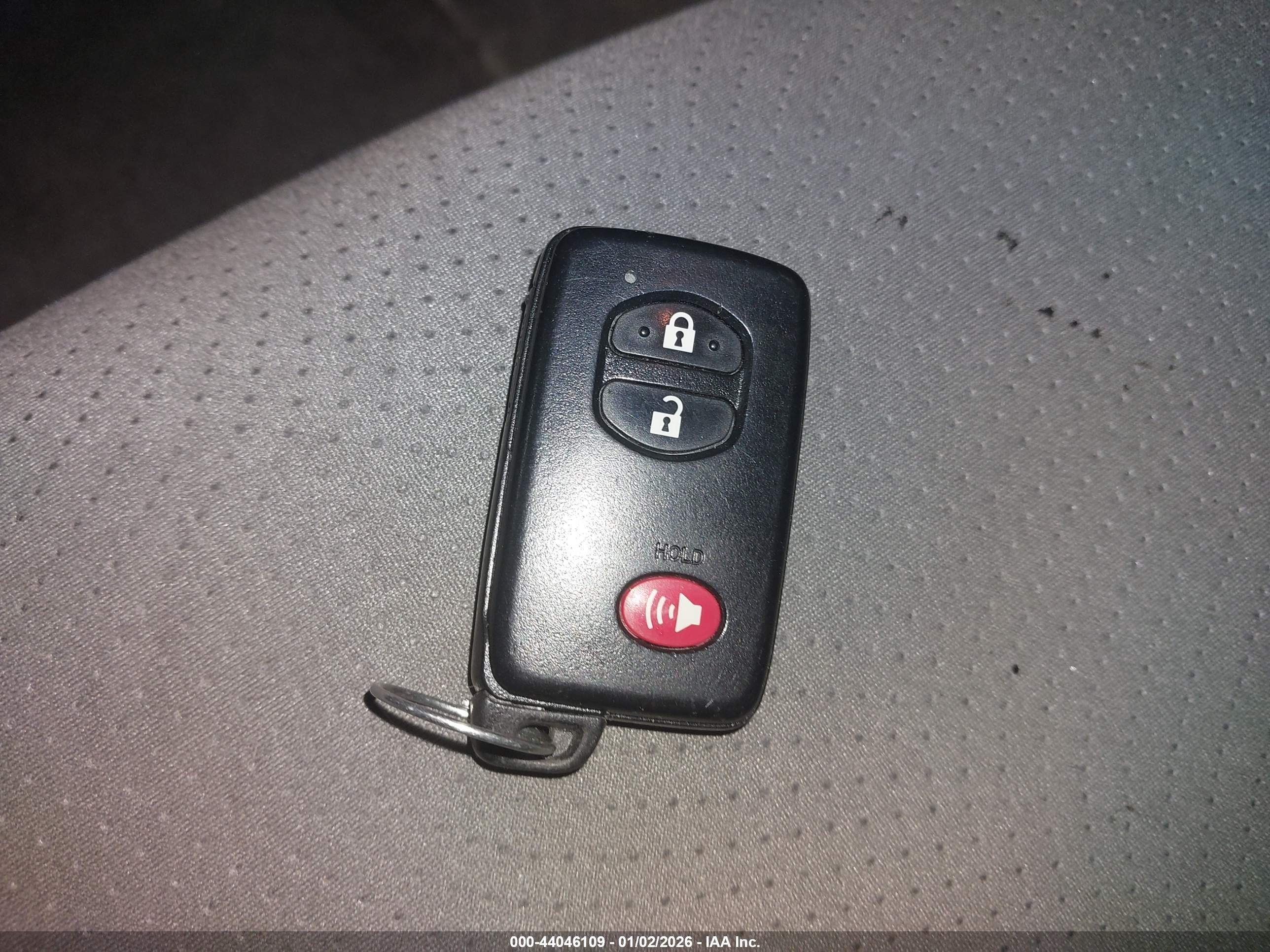 TOYOTA PRIUS image 11