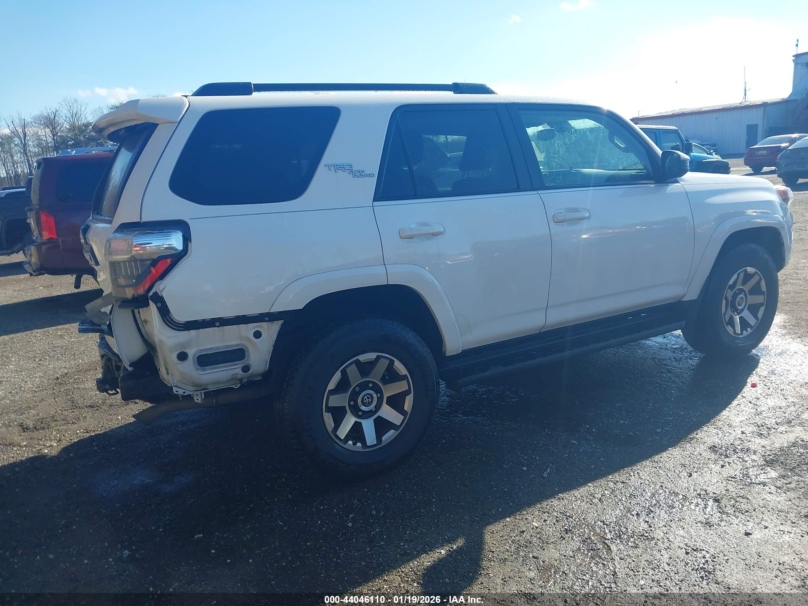 TOYOTA 4RUNNER image 4