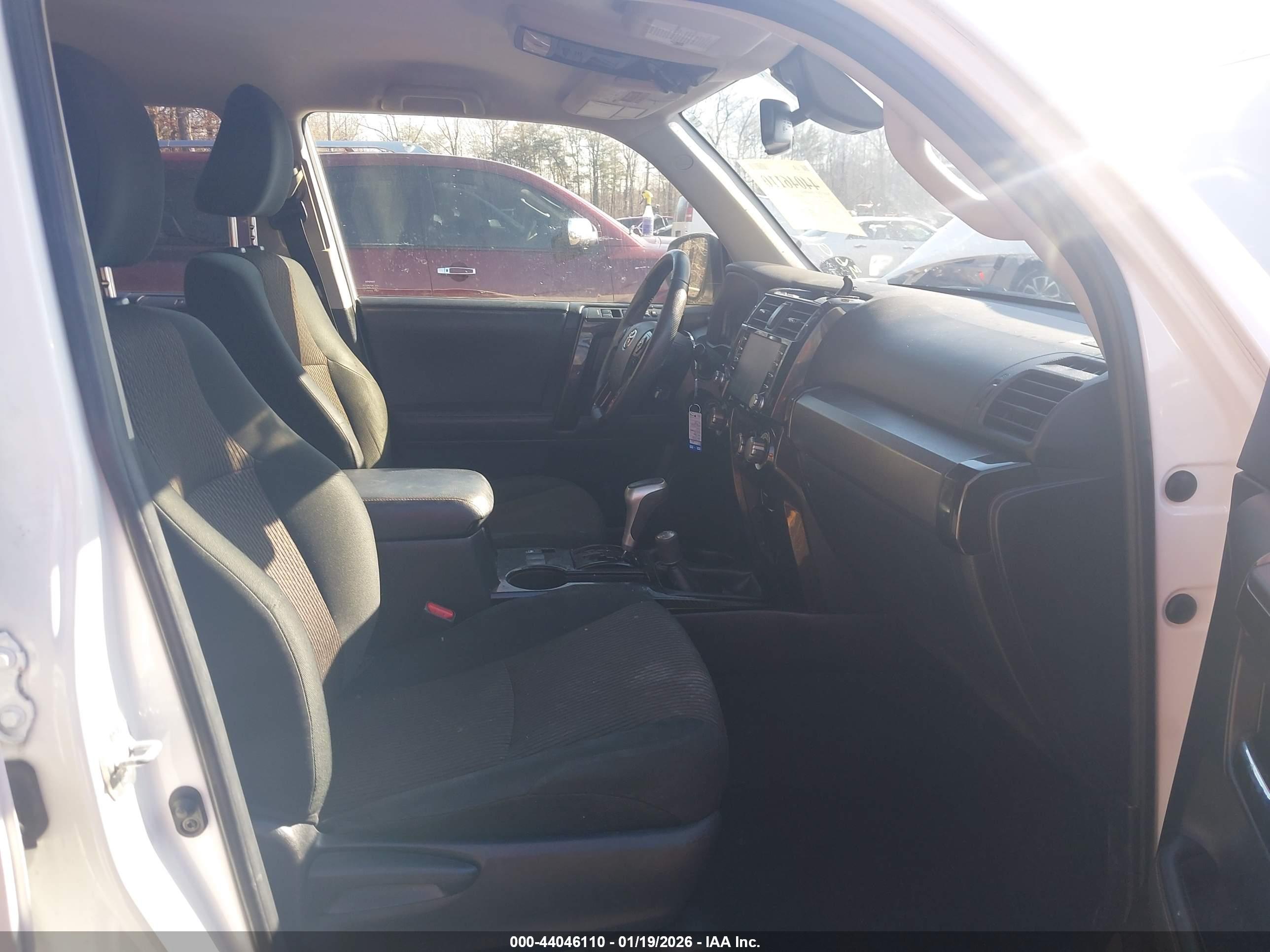 TOYOTA 4RUNNER image 5