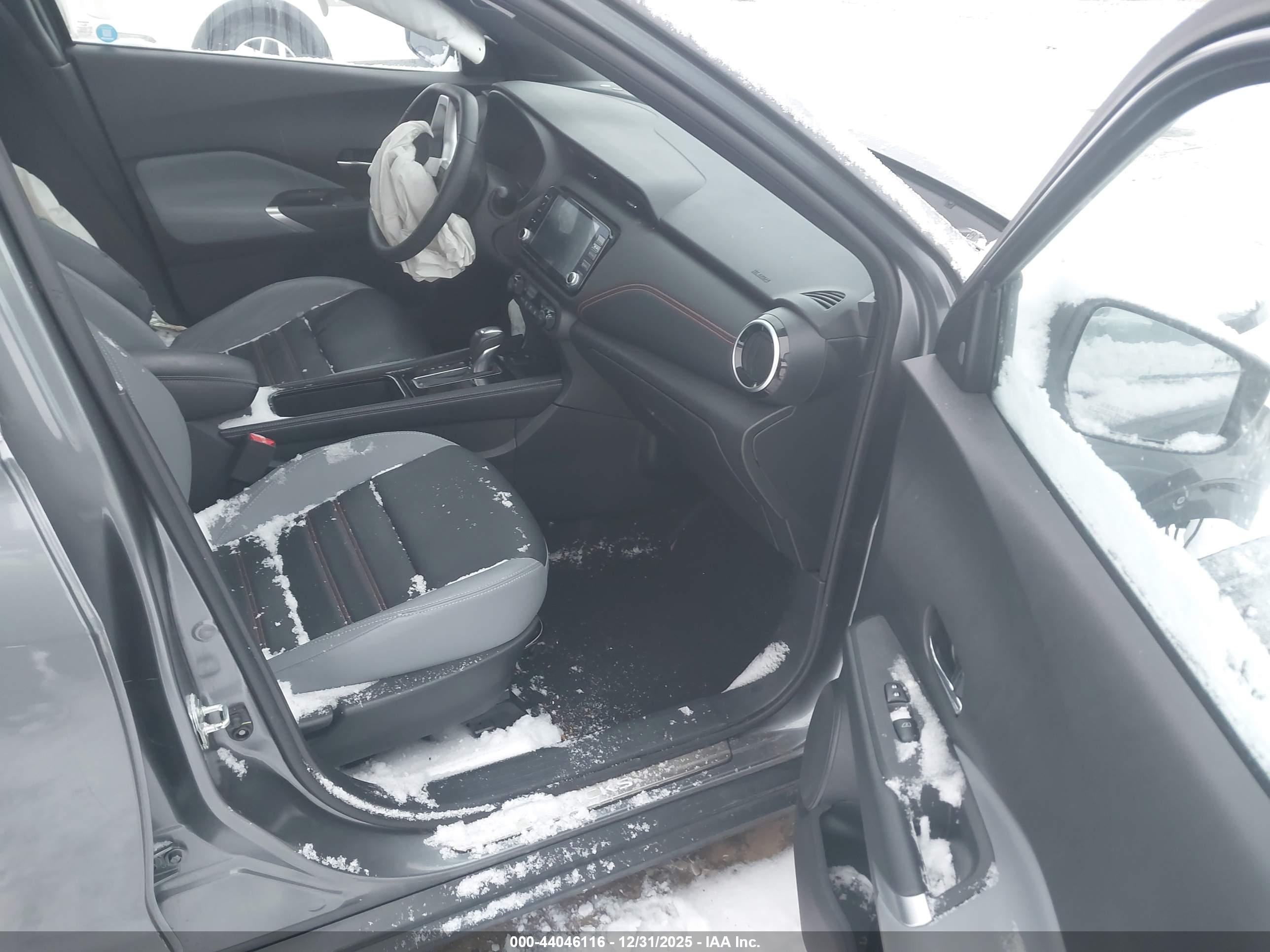 NISSAN KICKS image 5