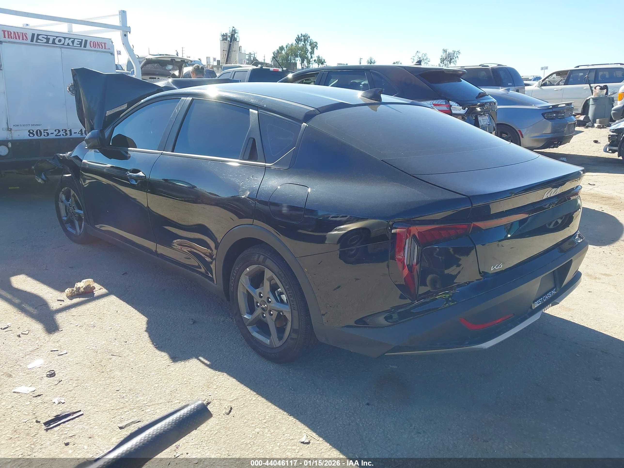 KIA K4 image 3