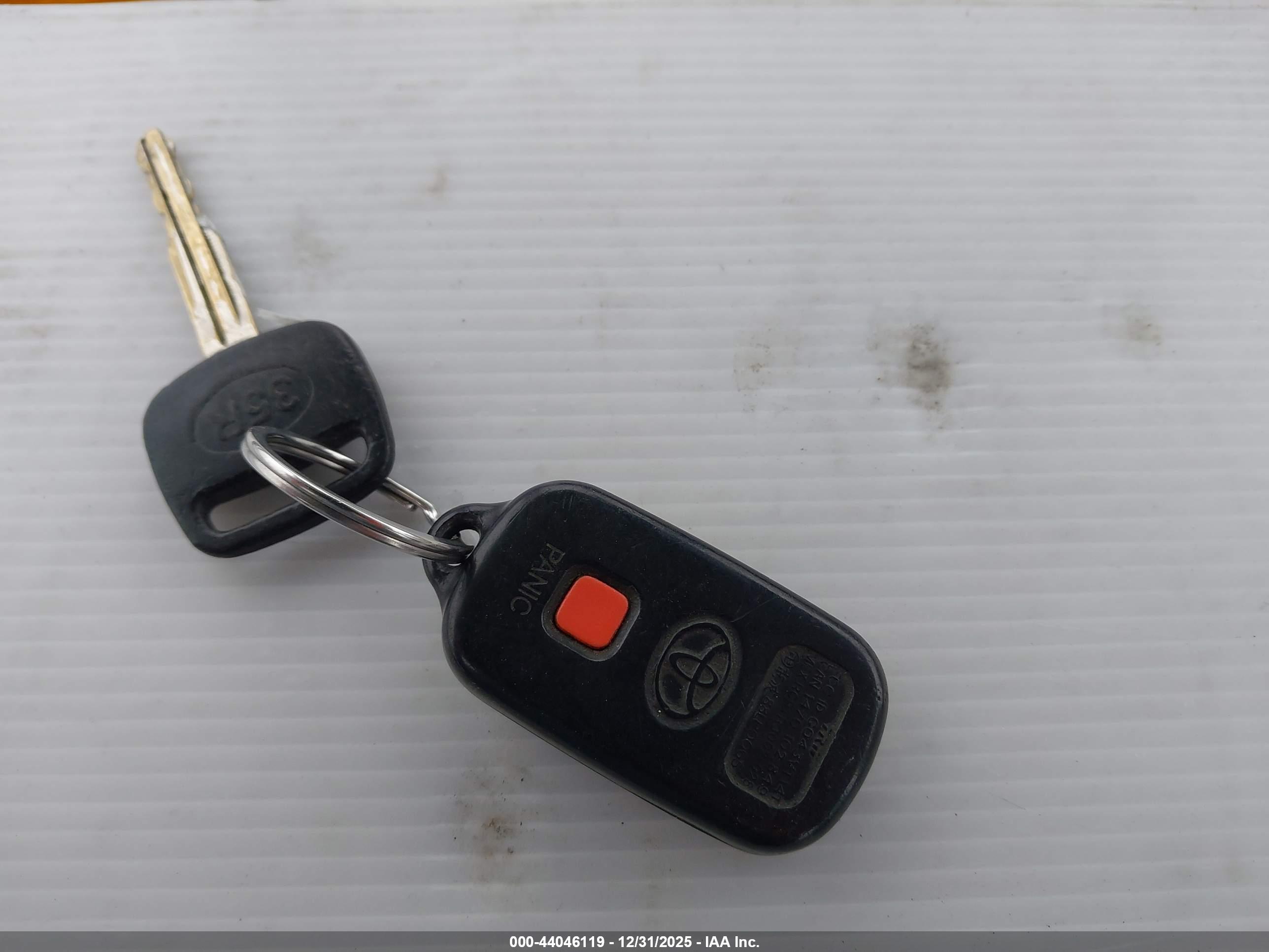 TOYOTA MATRIX image 11