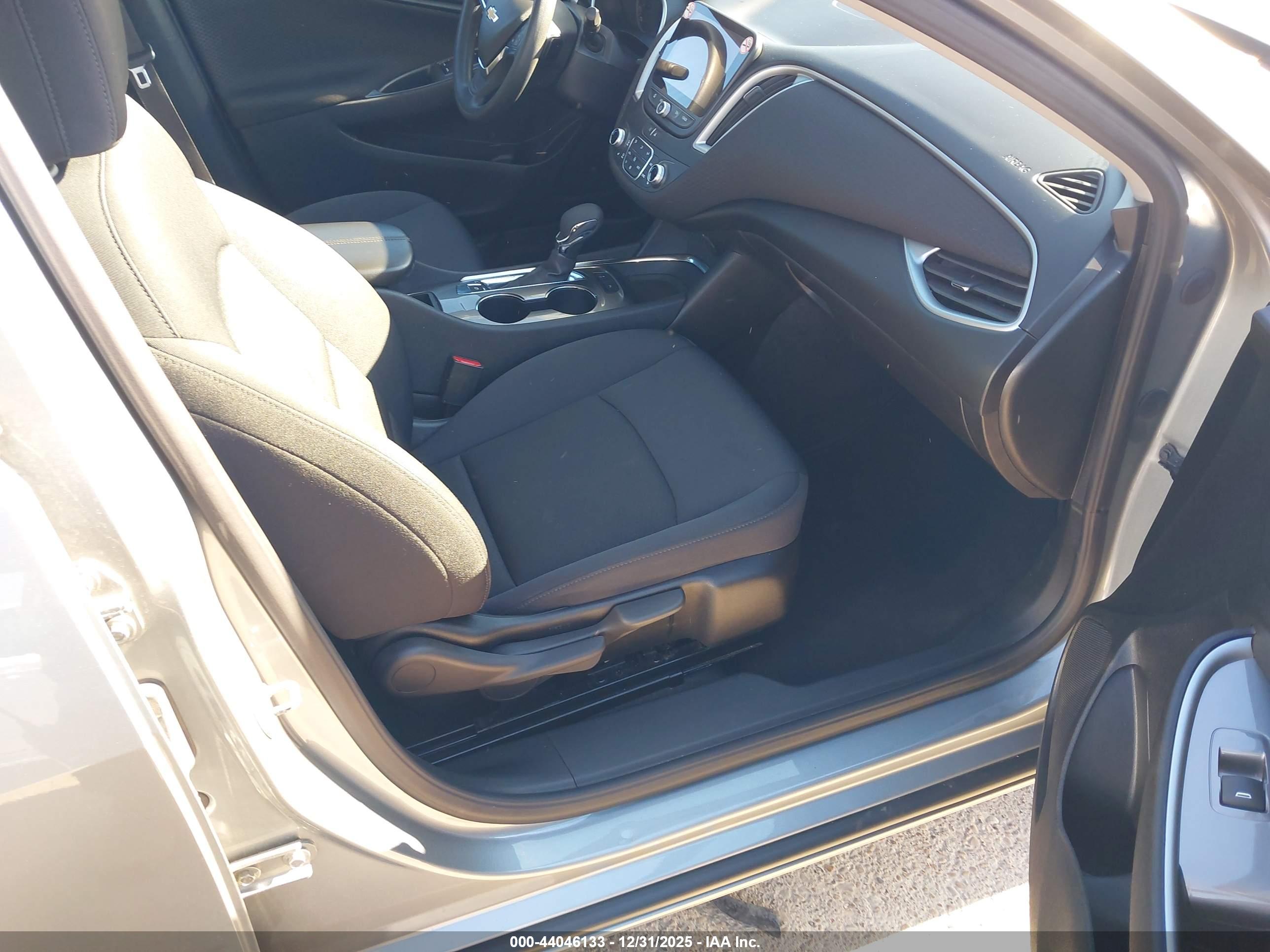 CHEVROLET MALIBU image 5