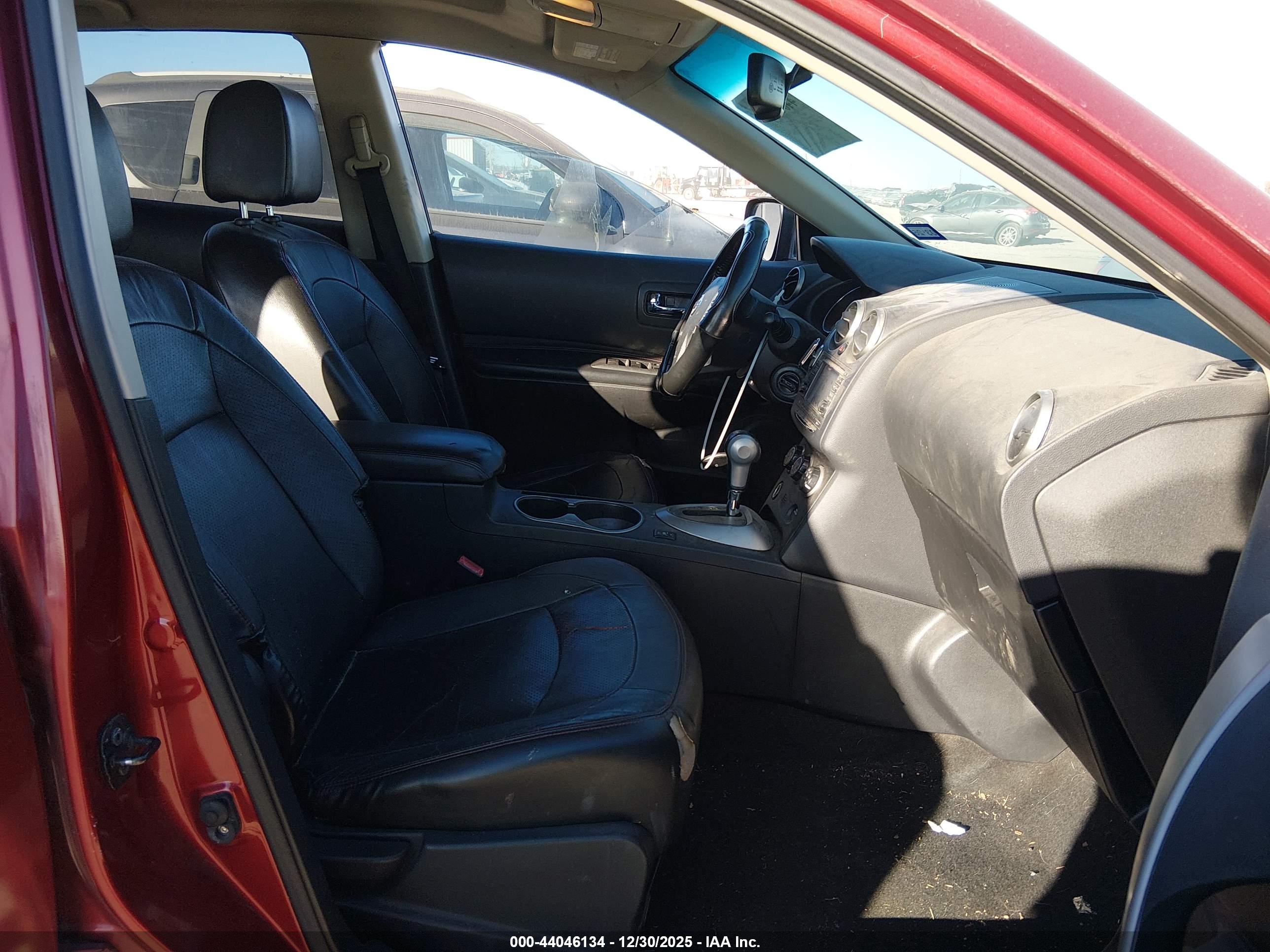 NISSAN ROGUE image 5