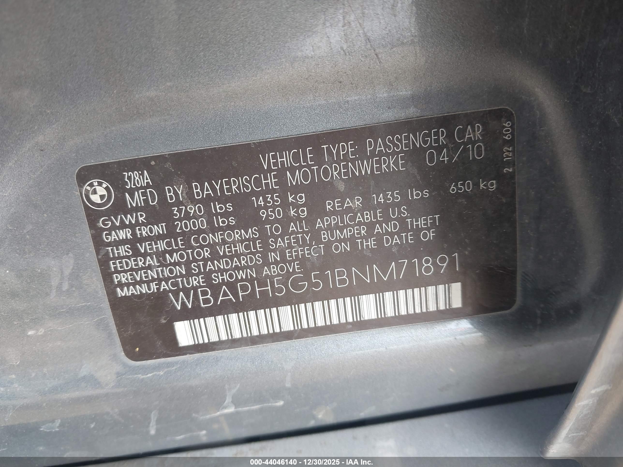 BMW 328I image 9