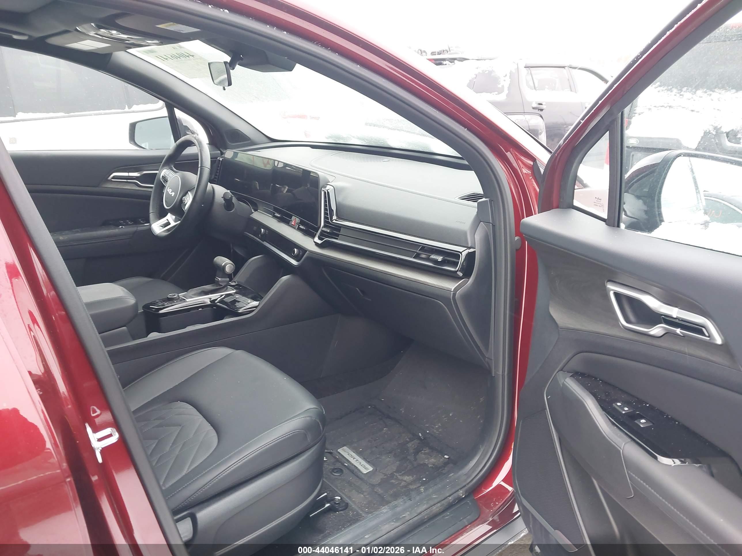 KIA SPORTAGE image 5
