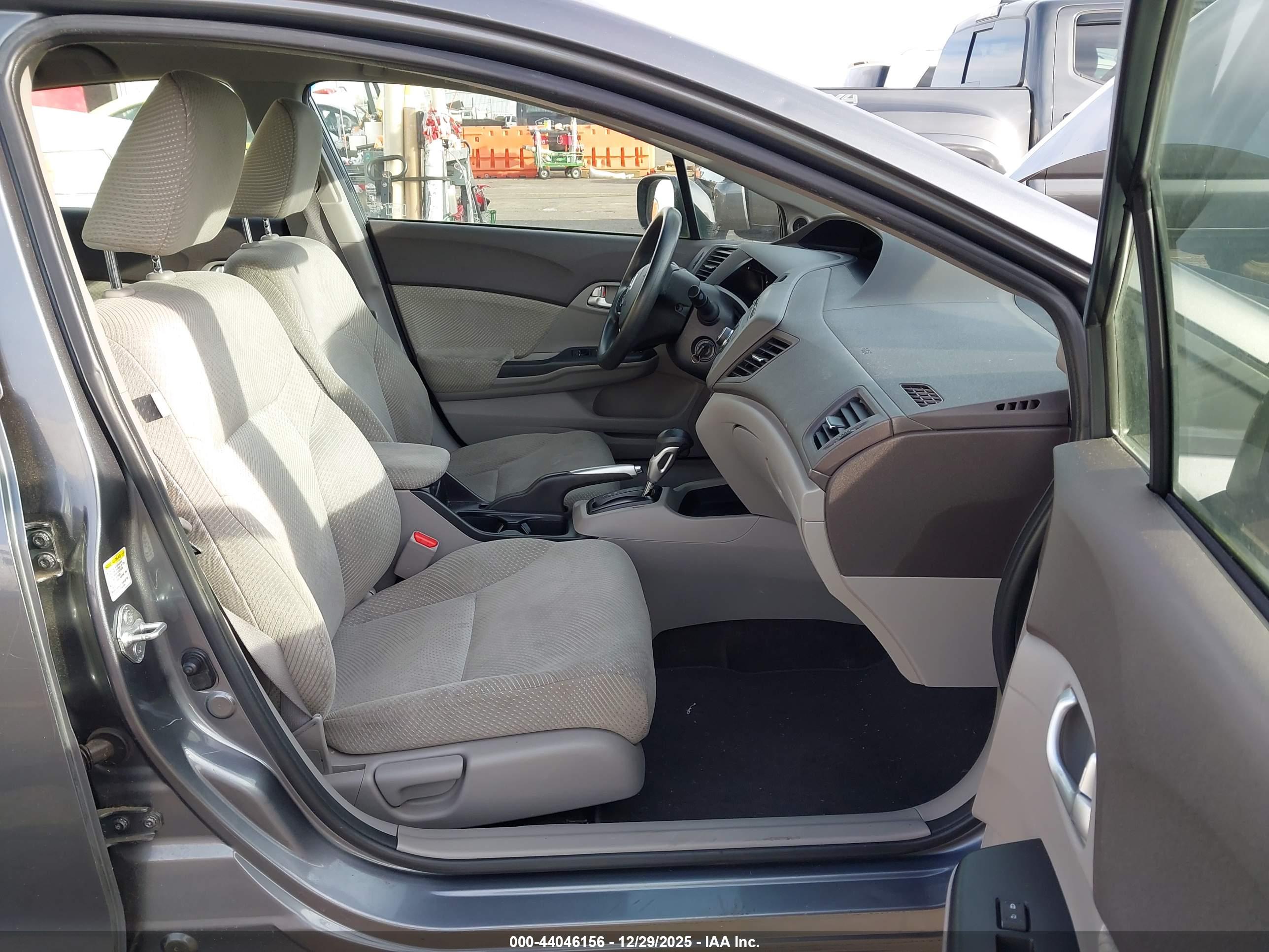 HONDA CIVIC image 5