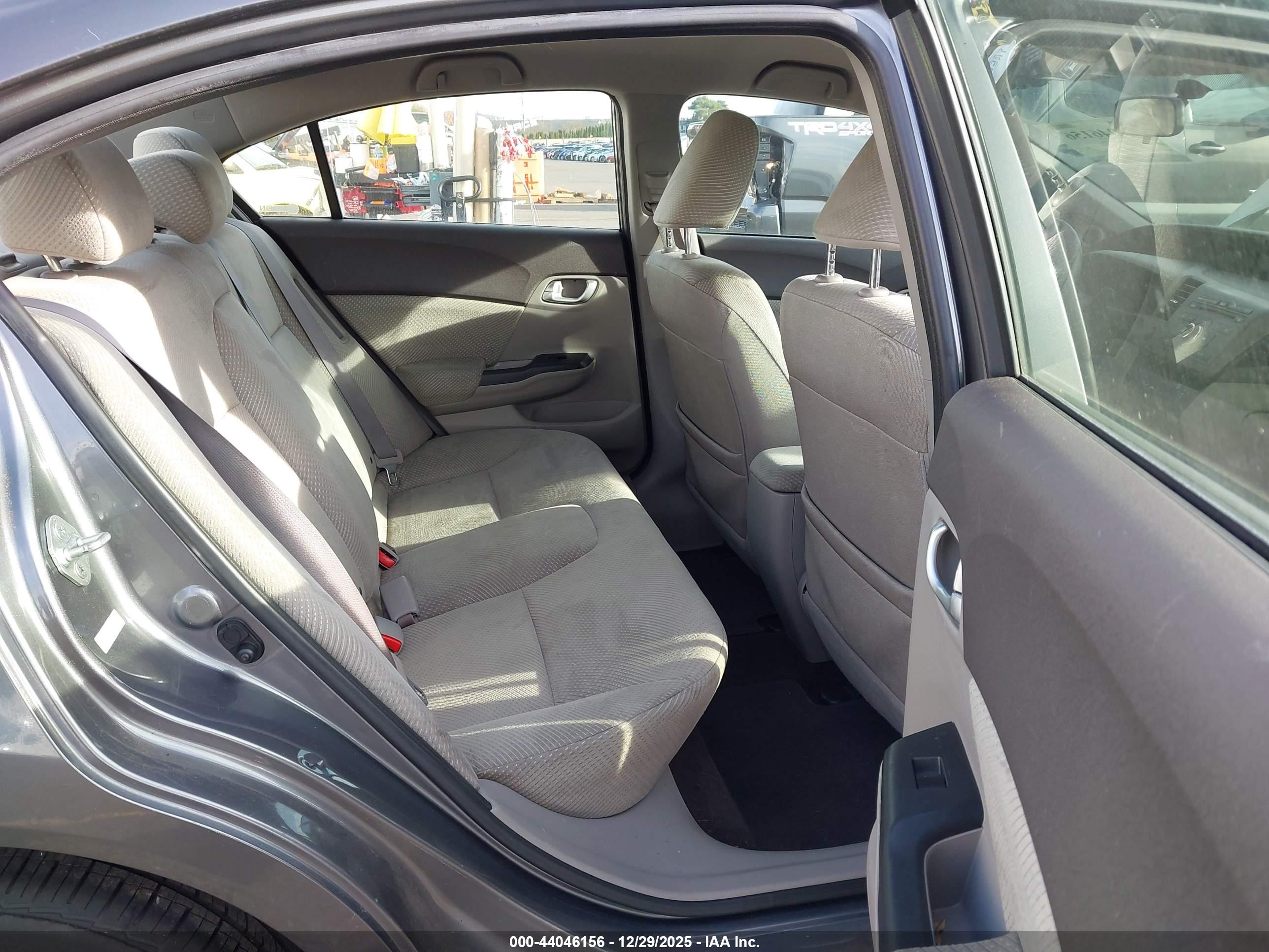 HONDA CIVIC image 8