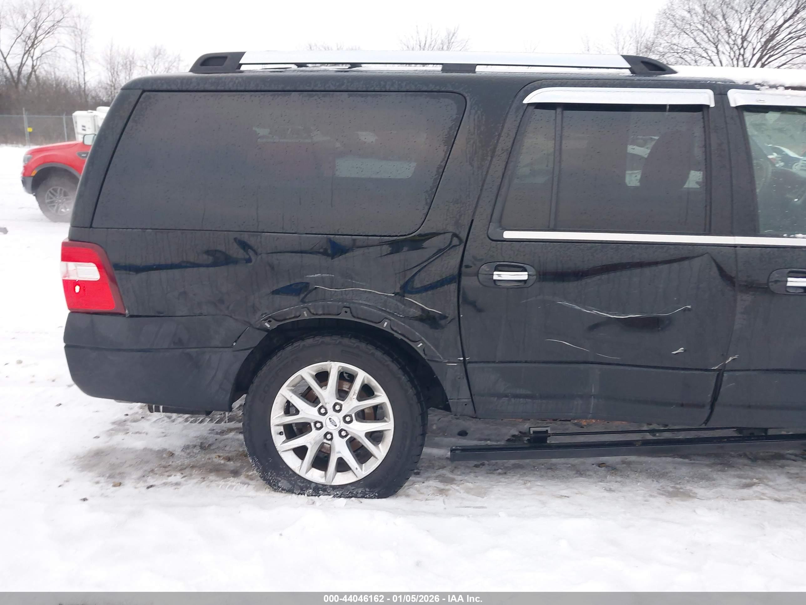FORD EXPEDITION image 6