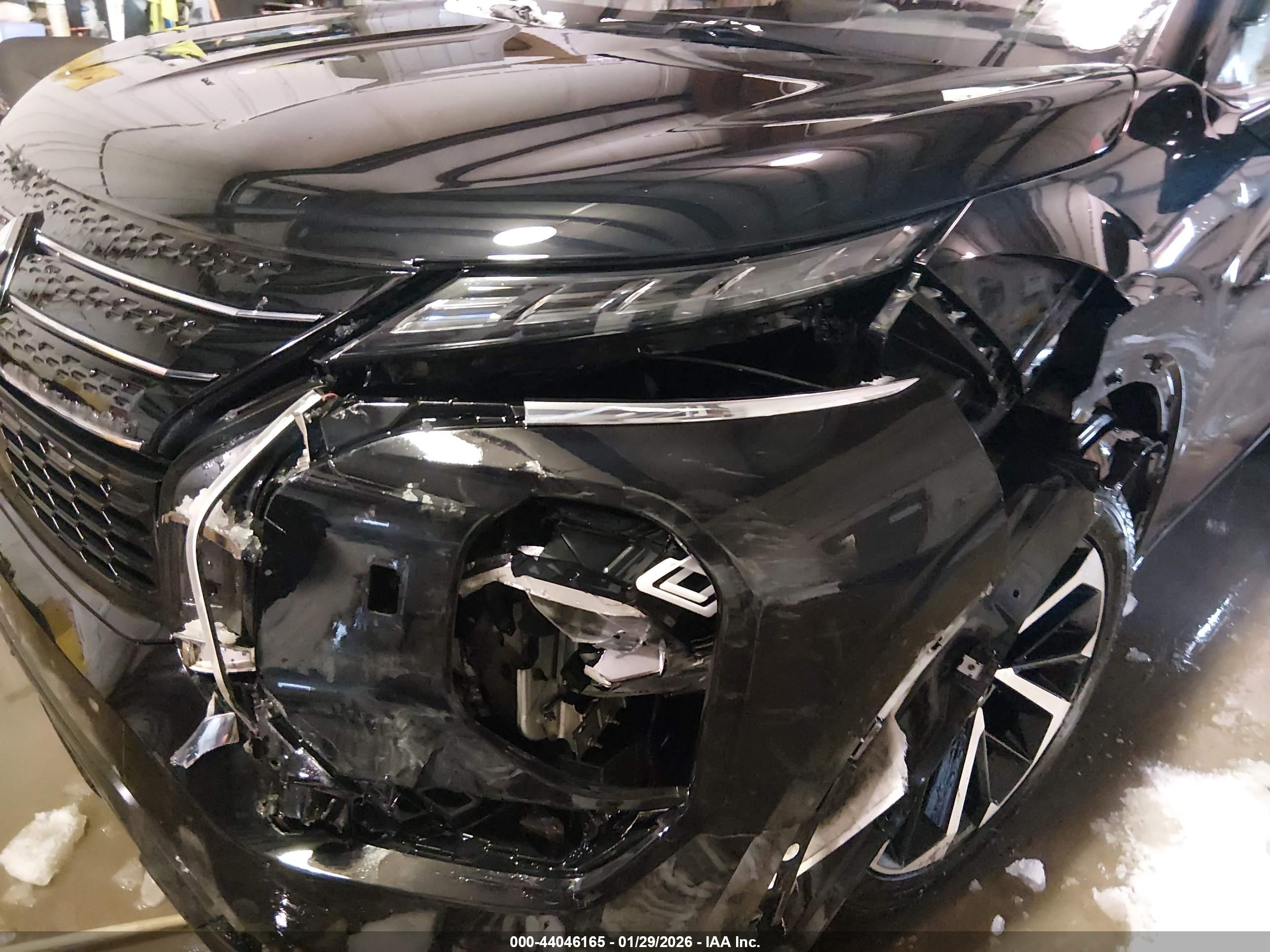 MITSUBISHI OUTLANDER image 6