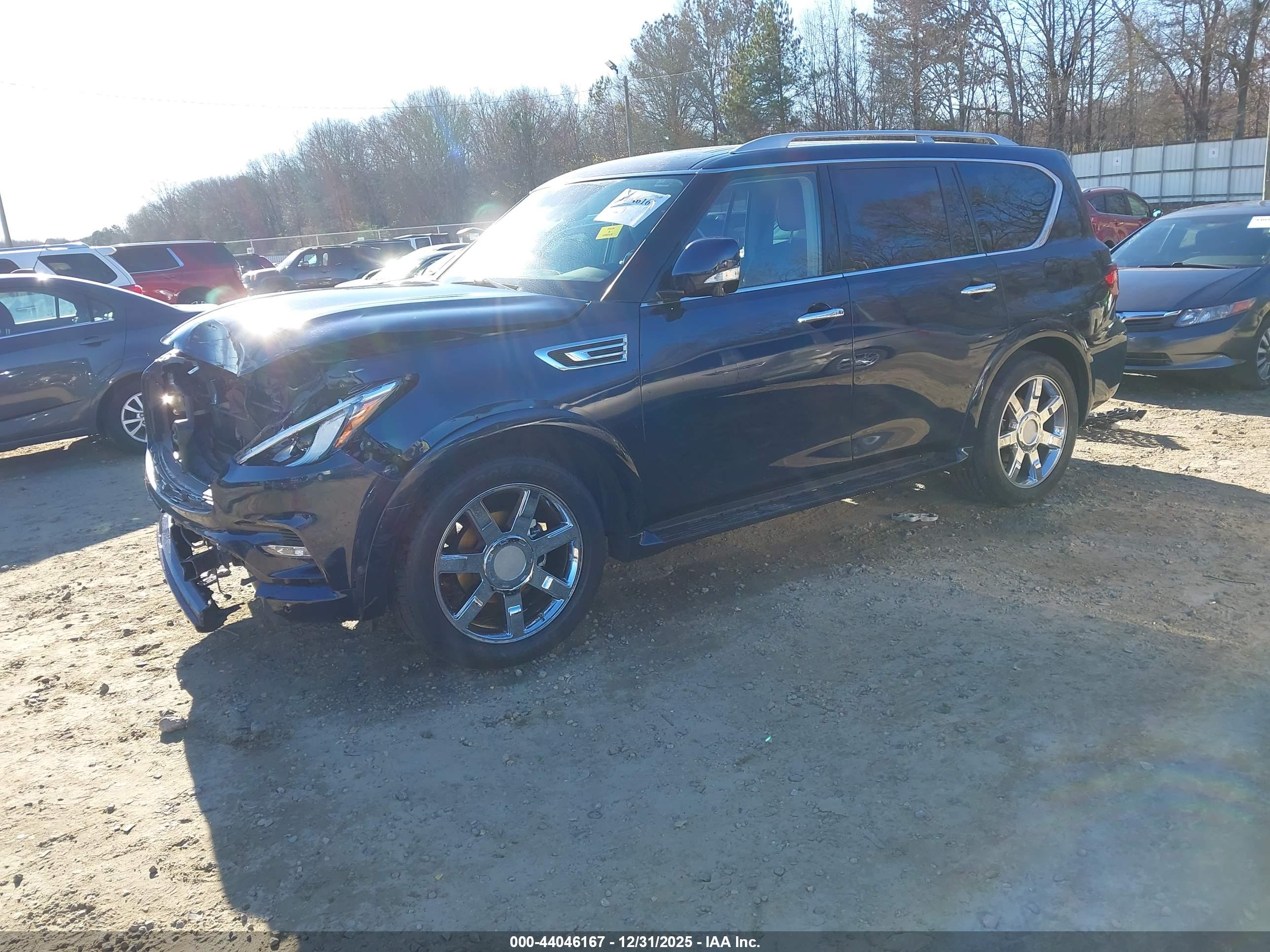 INFINITI QX80 image 2