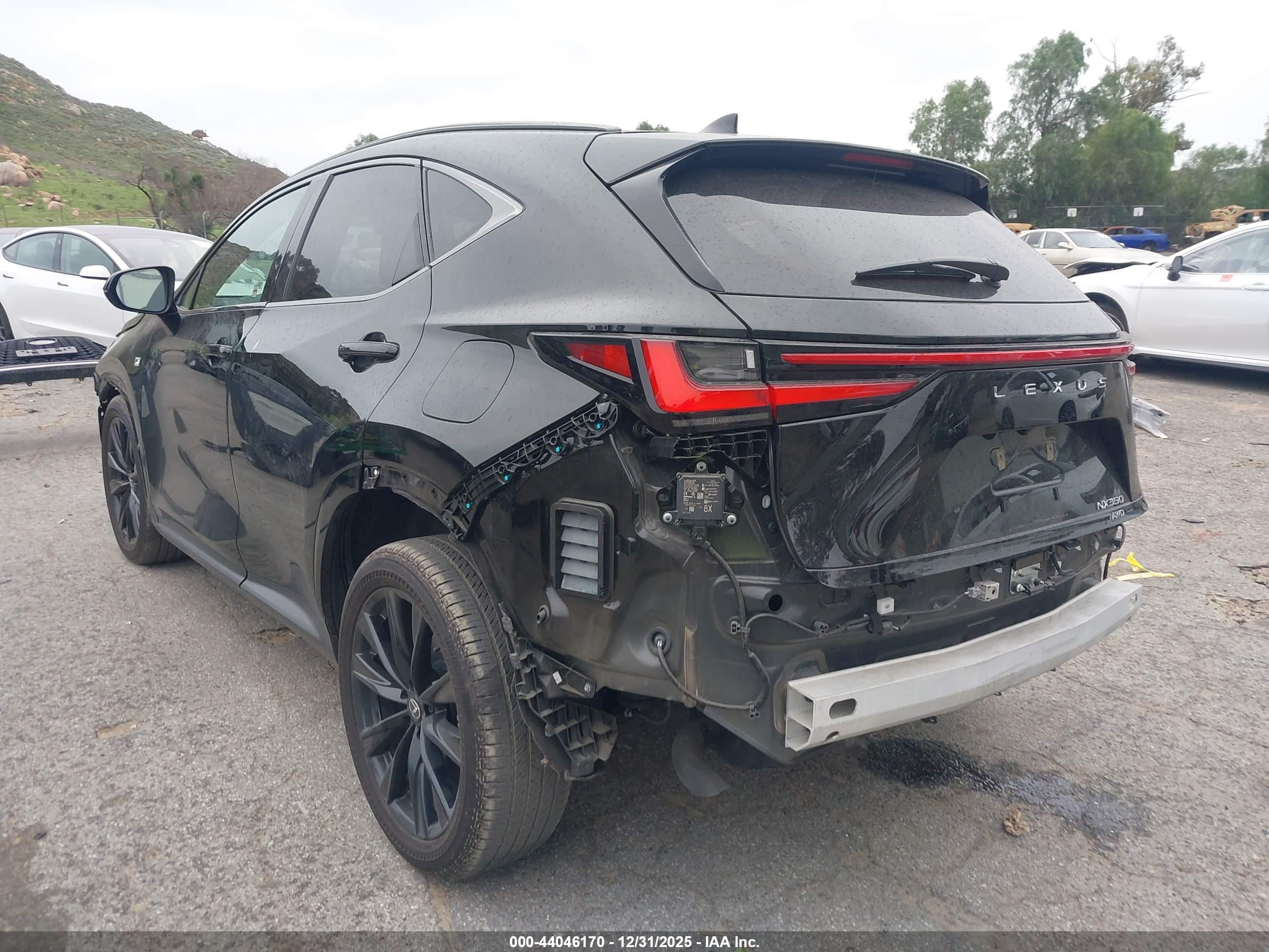 LEXUS NX image 3