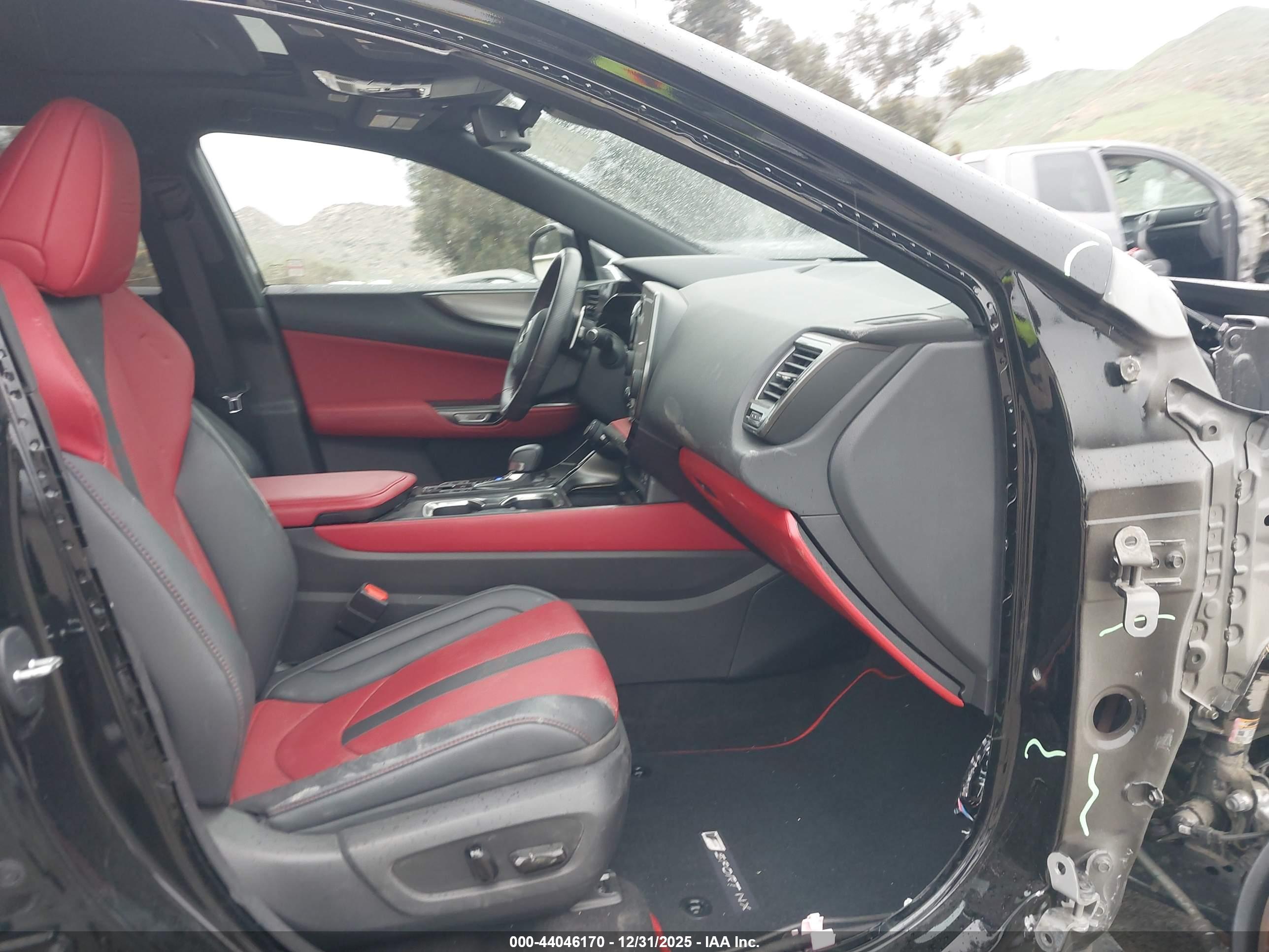 LEXUS NX image 5