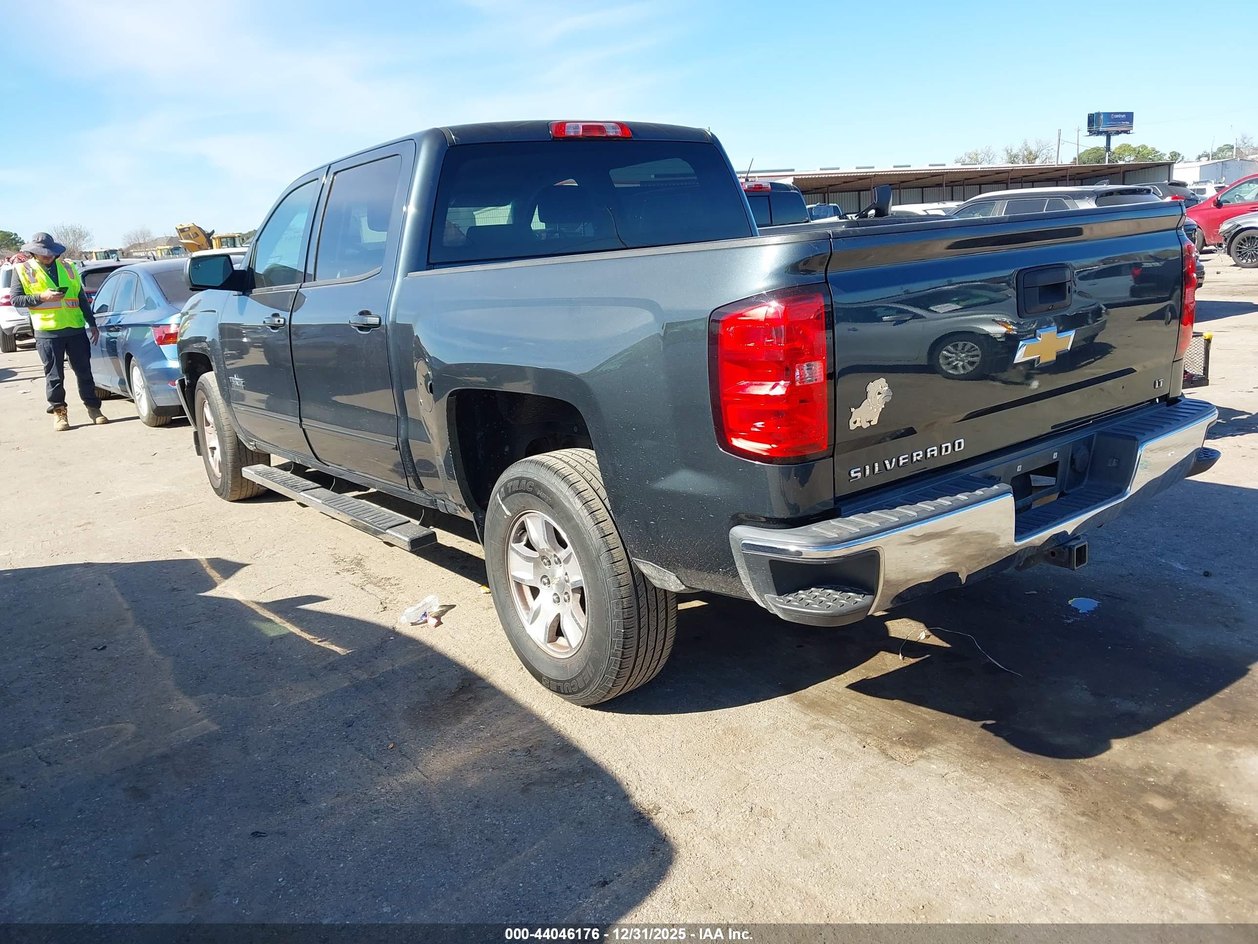 CHEVROLET SILVERADO image 3