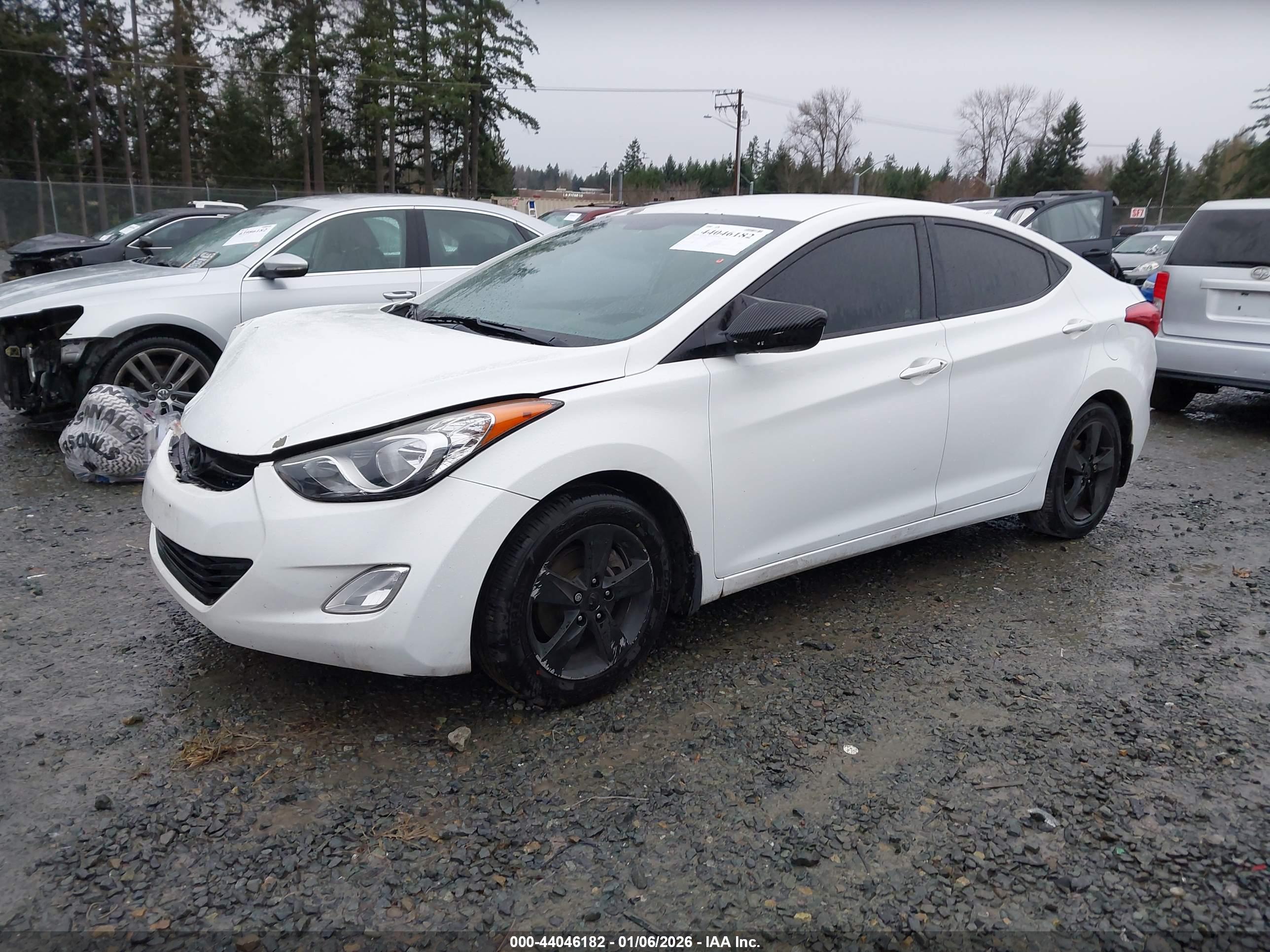 HYUNDAI ELANTRA image 2