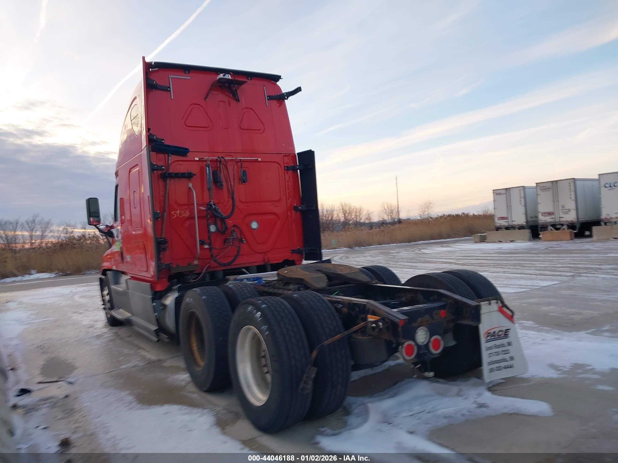 FREIGHTLINER CASCADIA image 3