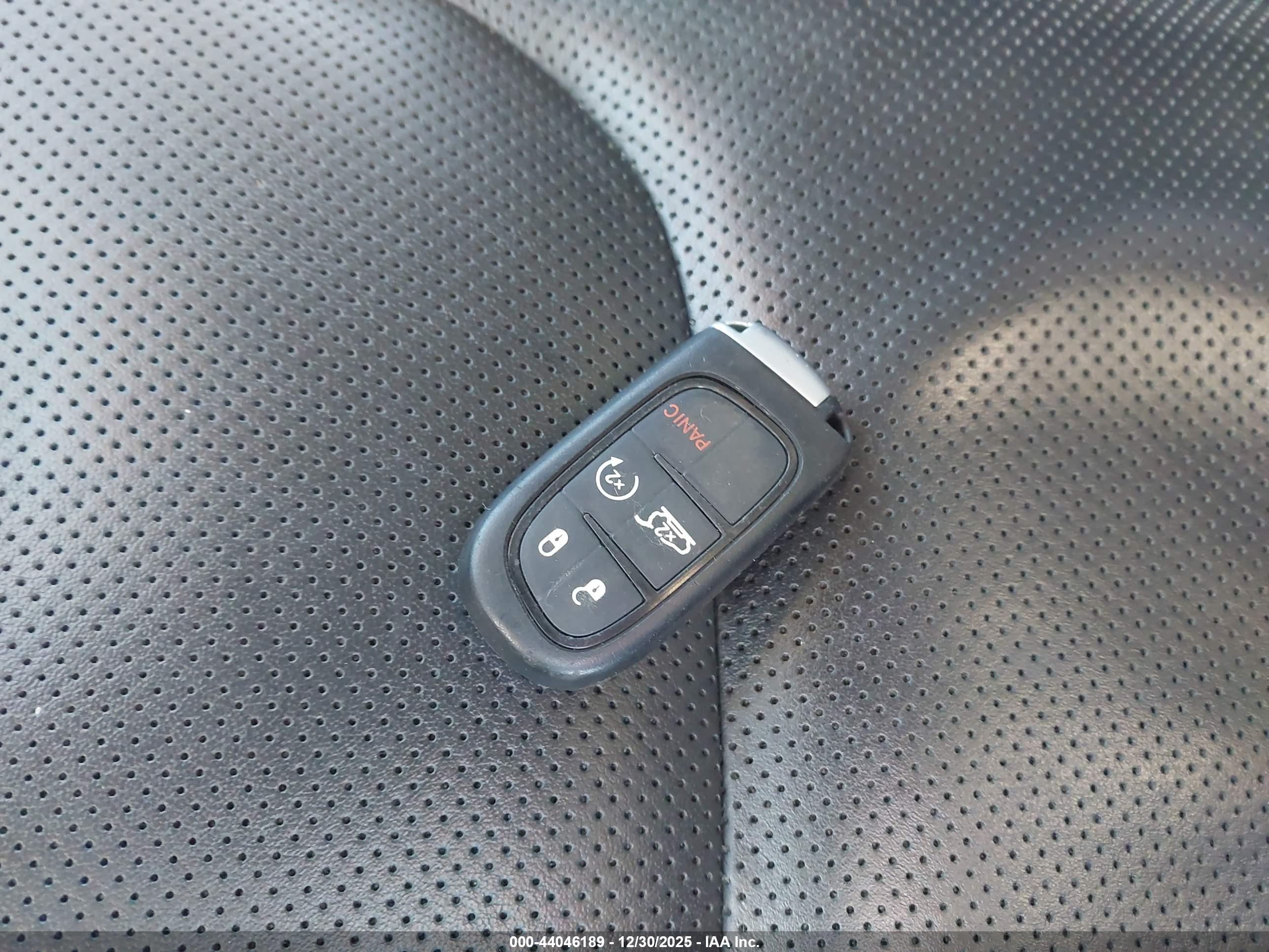 JEEP CHEROKEE image 11