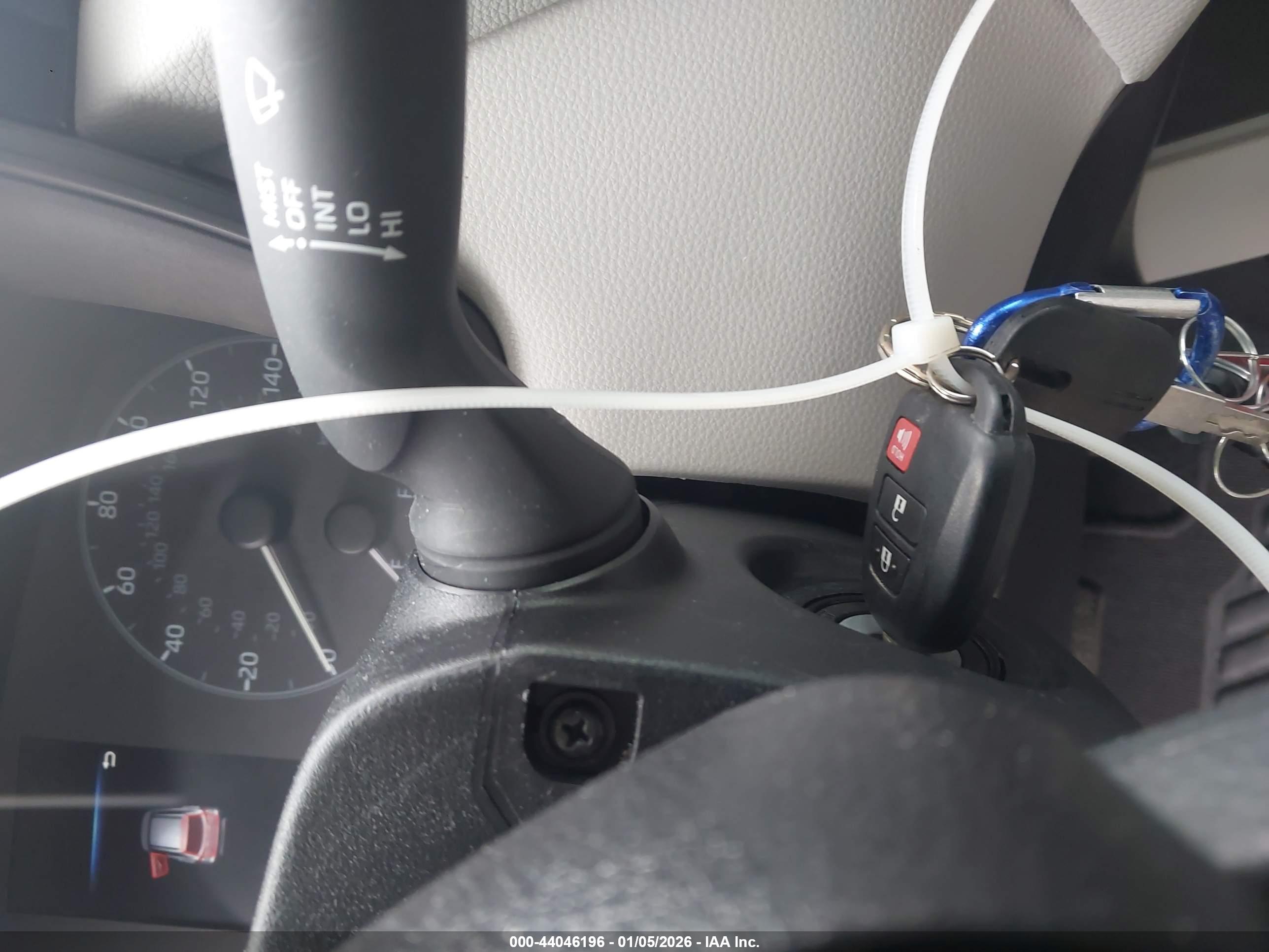 TOYOTA COROLLA image 11