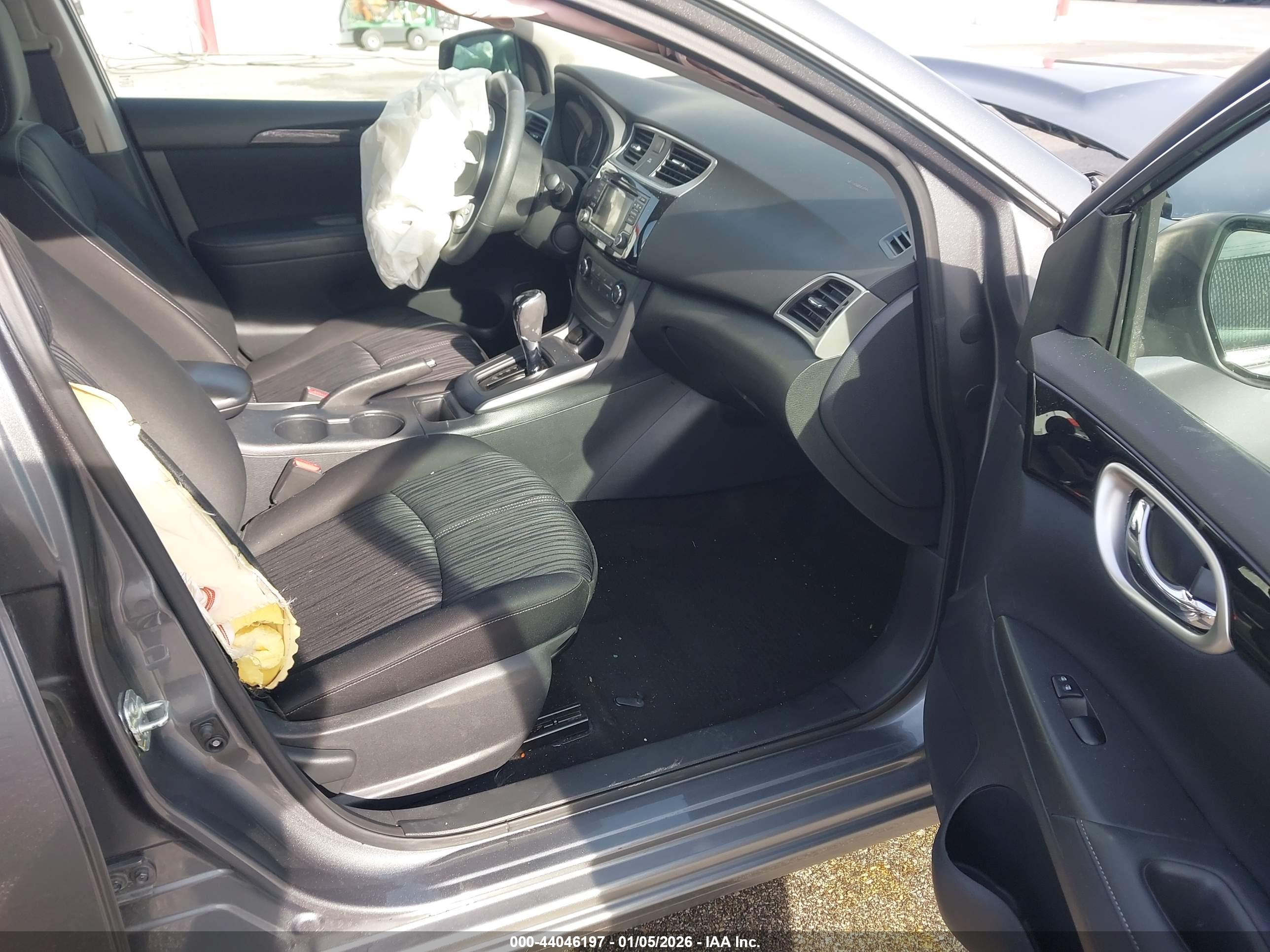 NISSAN SENTRA image 5