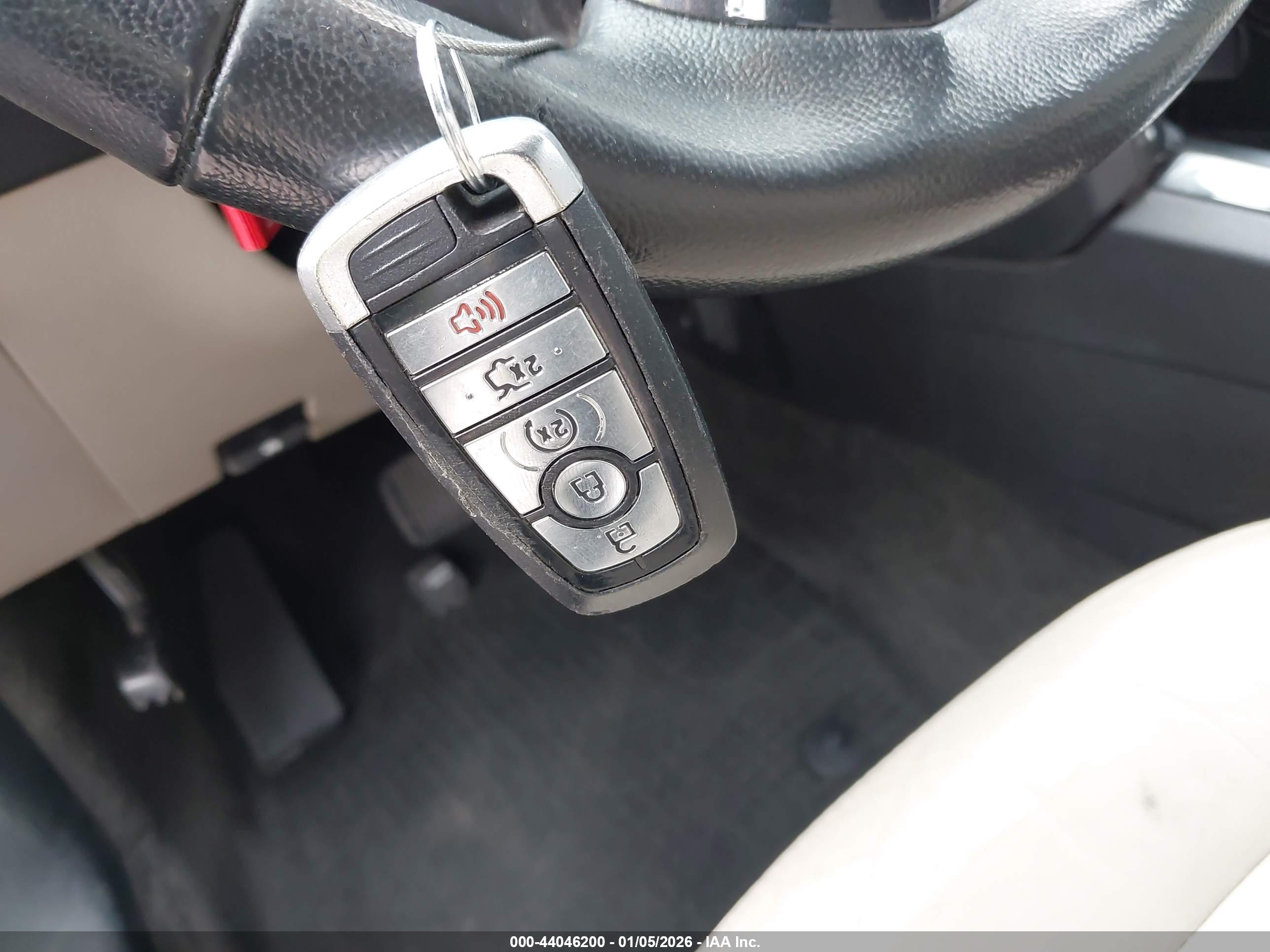 FORD EXPLORER image 11