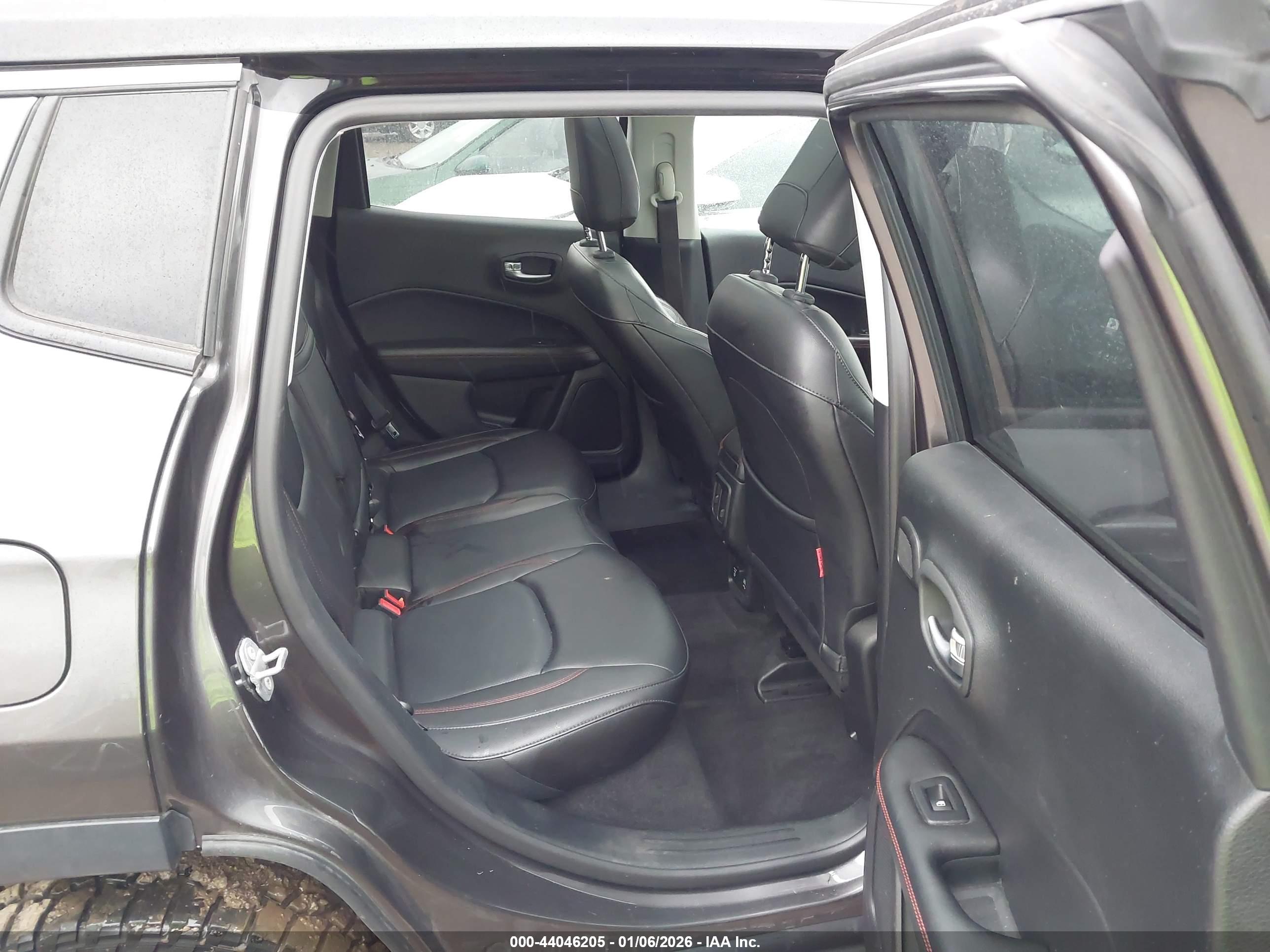 JEEP COMPASS image 8