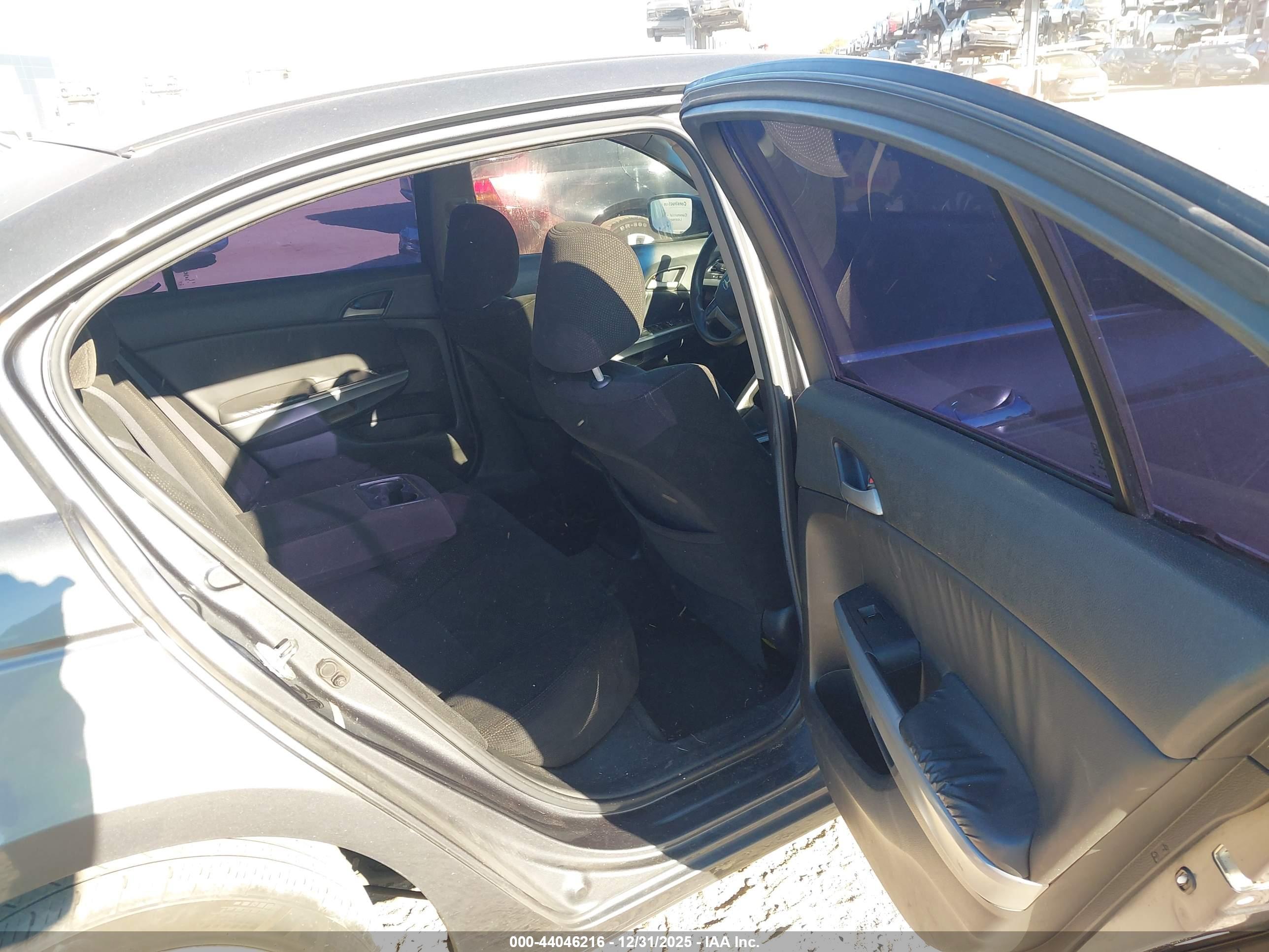 HONDA ACCORD image 8