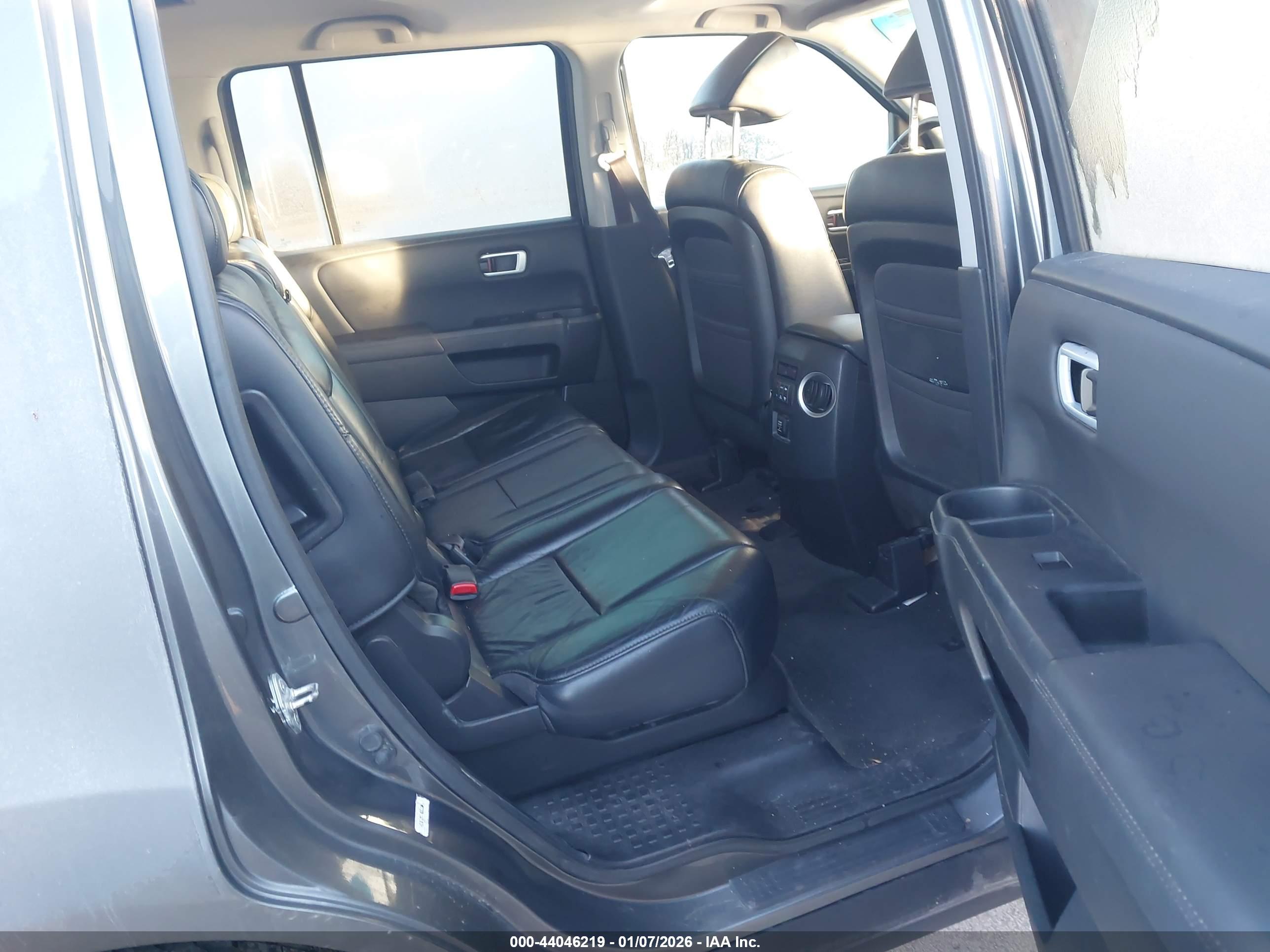 HONDA PILOT image 8