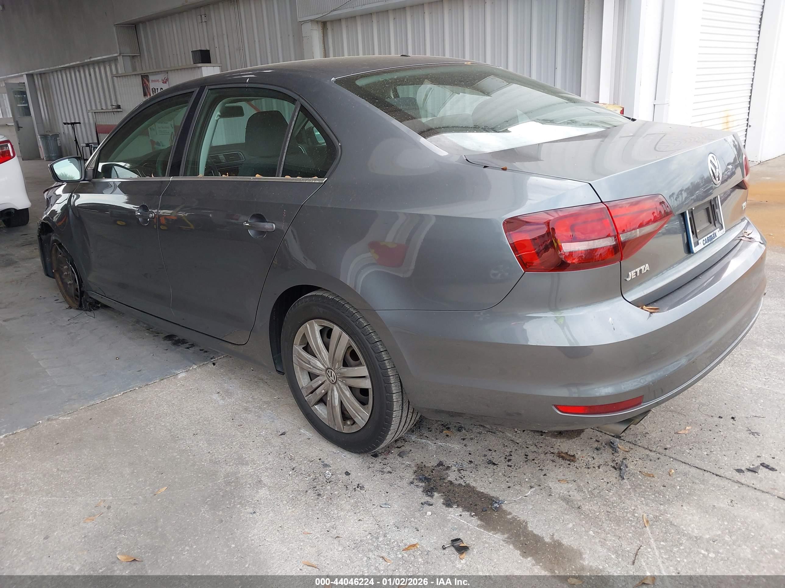 VOLKSWAGEN JETTA image 3