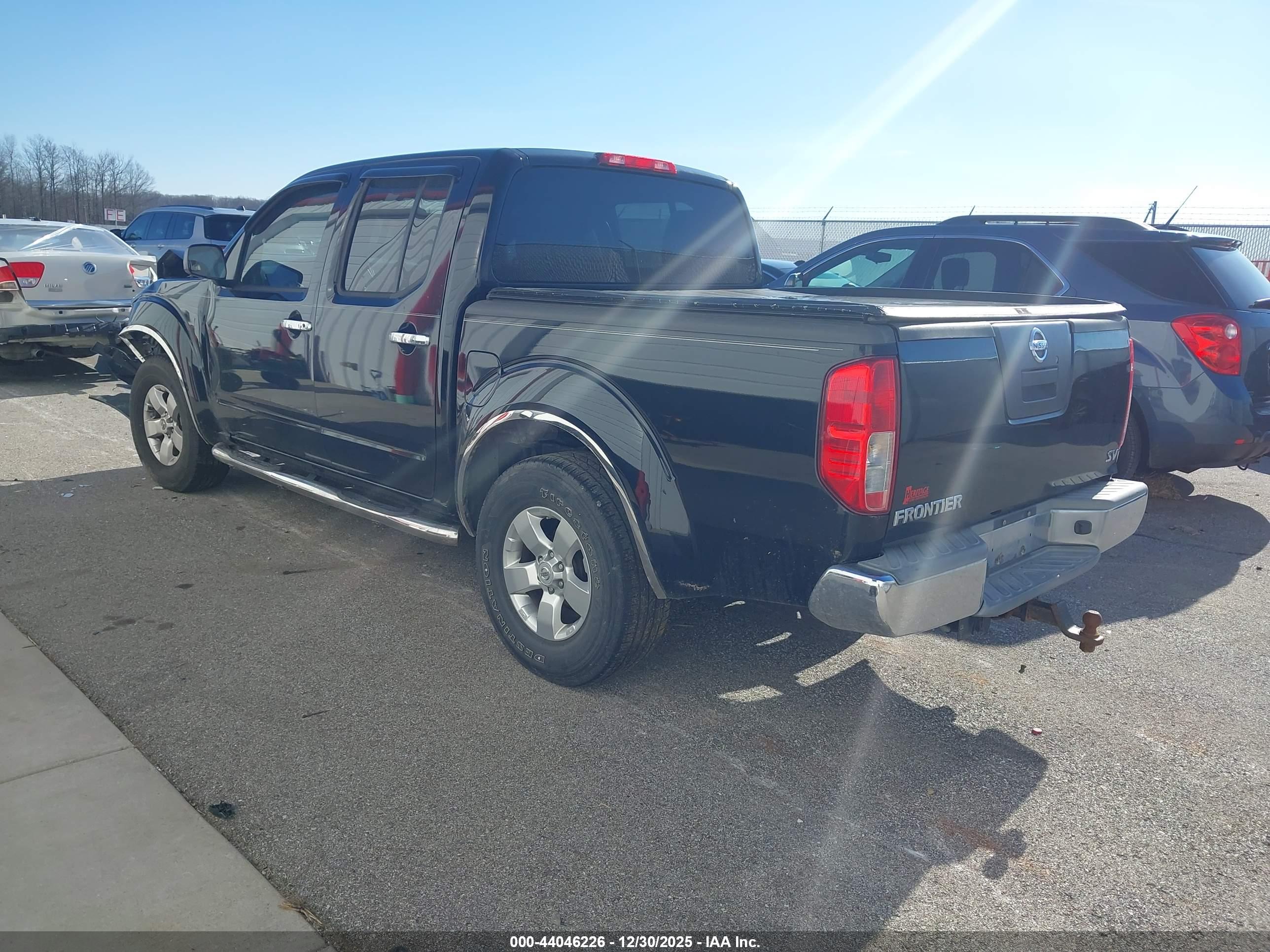 NISSAN FRONTIER image 3