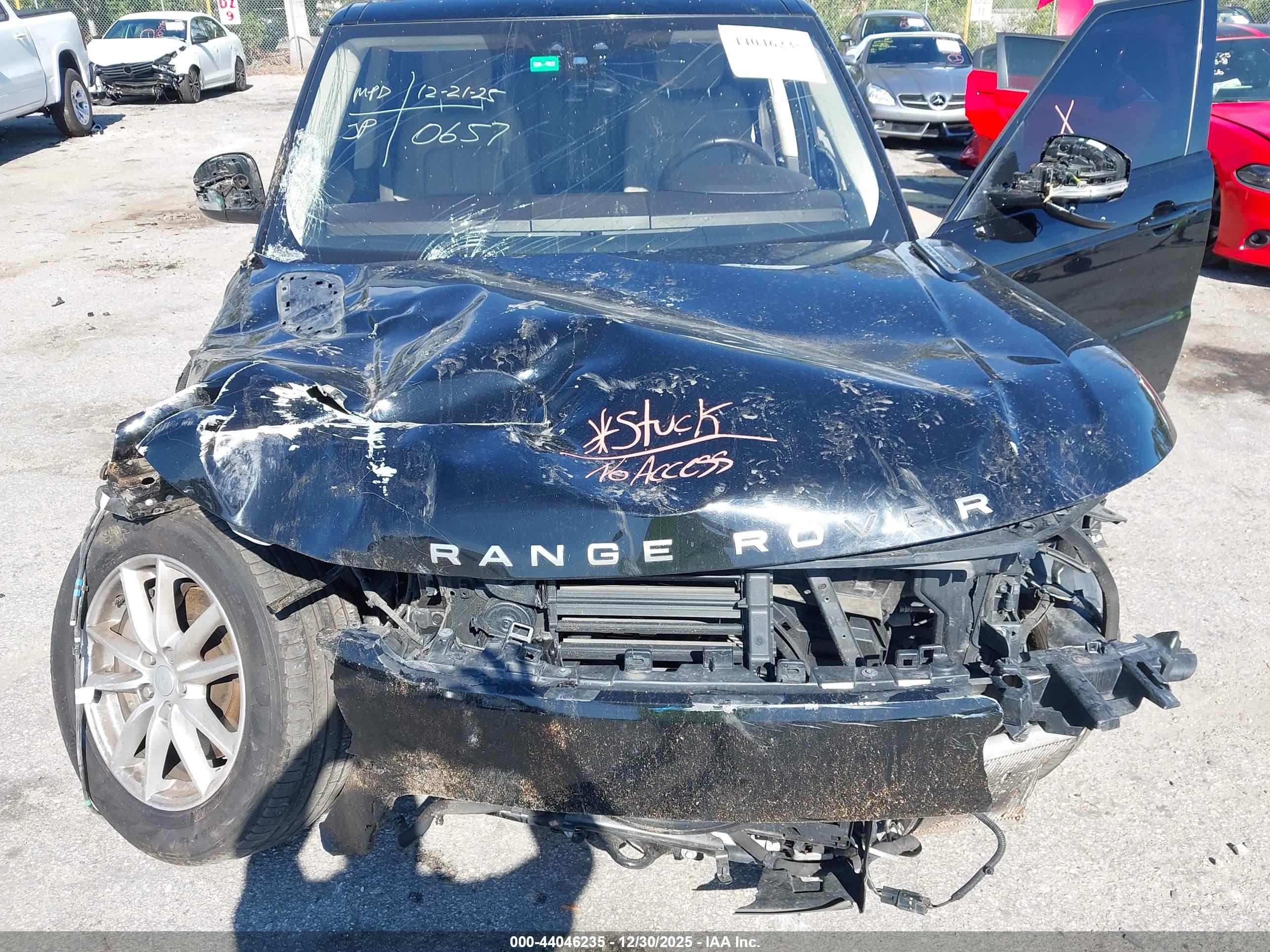 LAND ROVER image 10