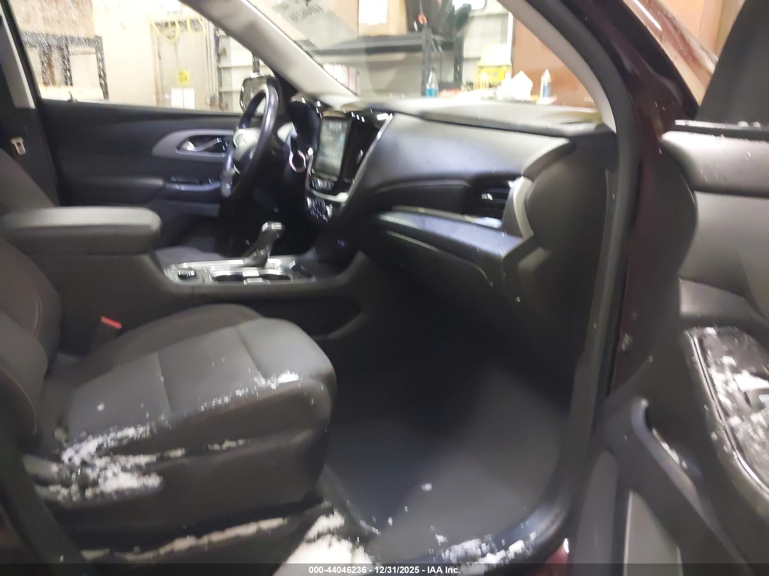 CHEVROLET TRAVERSE image 5